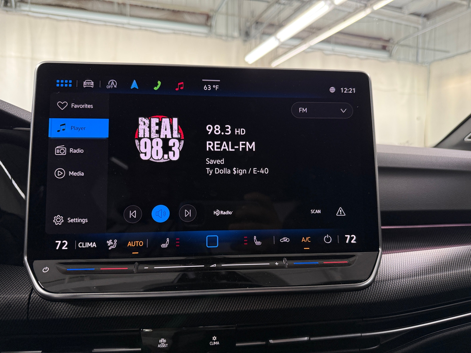 Thumbnail: 2025 Volkswagen Golf - 4