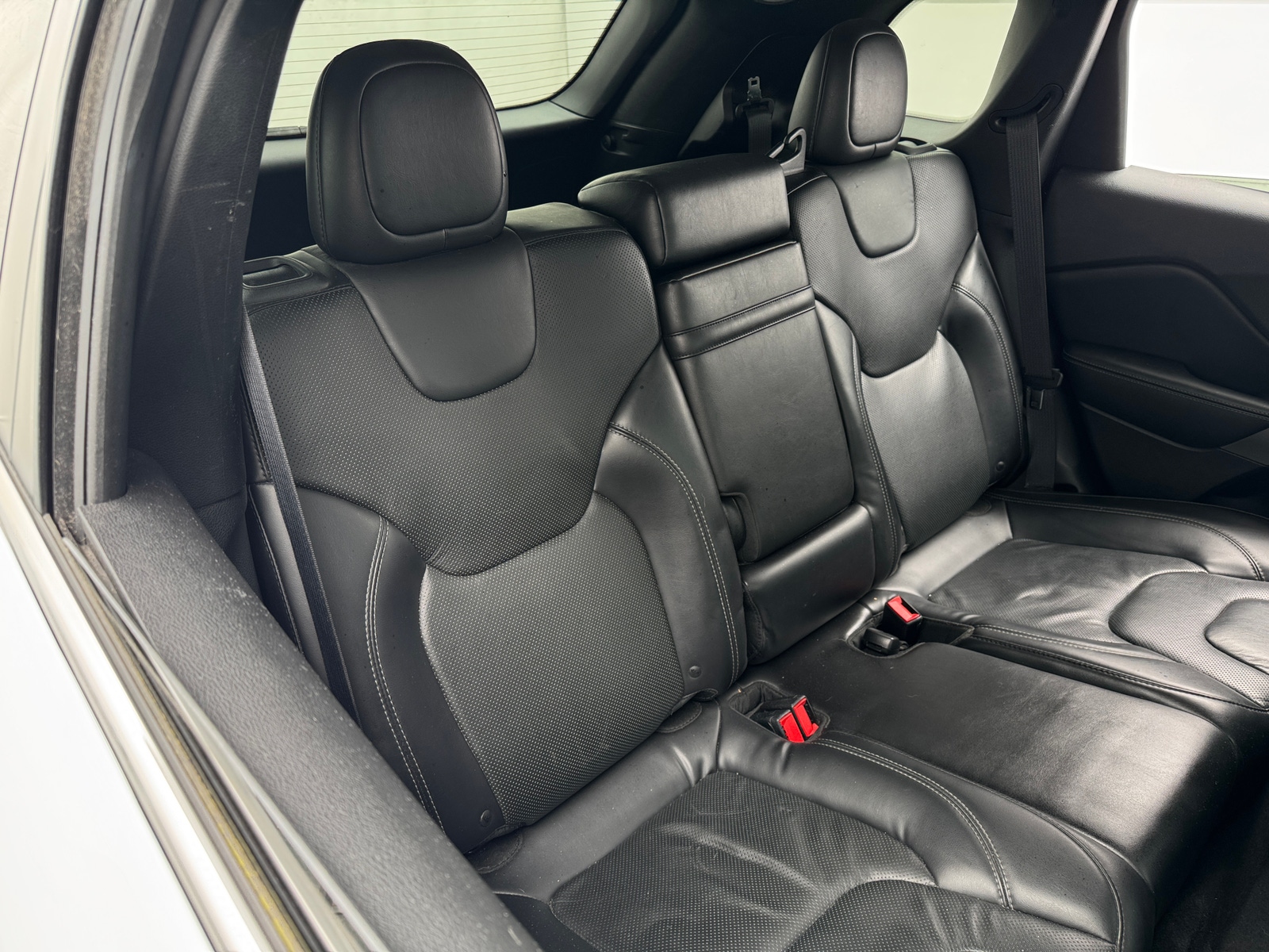 Thumbnail: 2019 Jeep Cherokee - 5