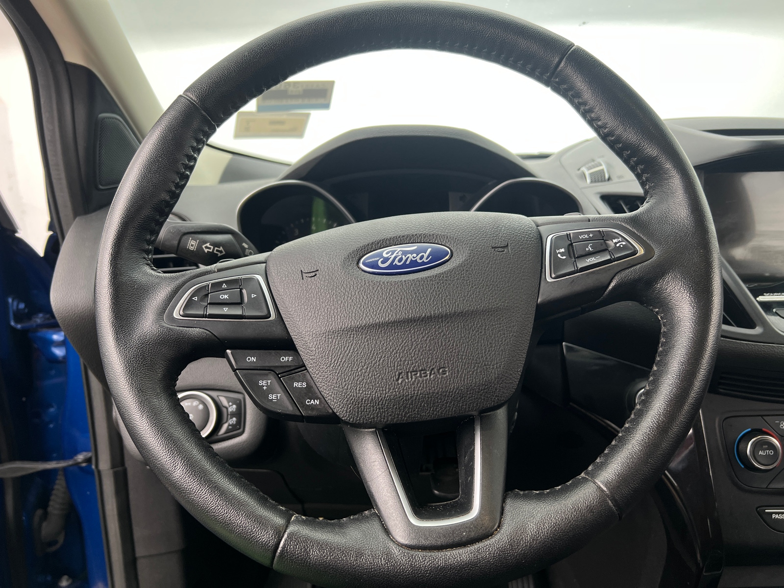 Thumbnail: 2017 Ford Escape - 4