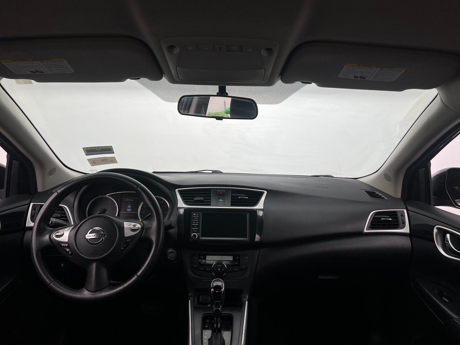 Thumbnail: 2019 Nissan Sentra - 3