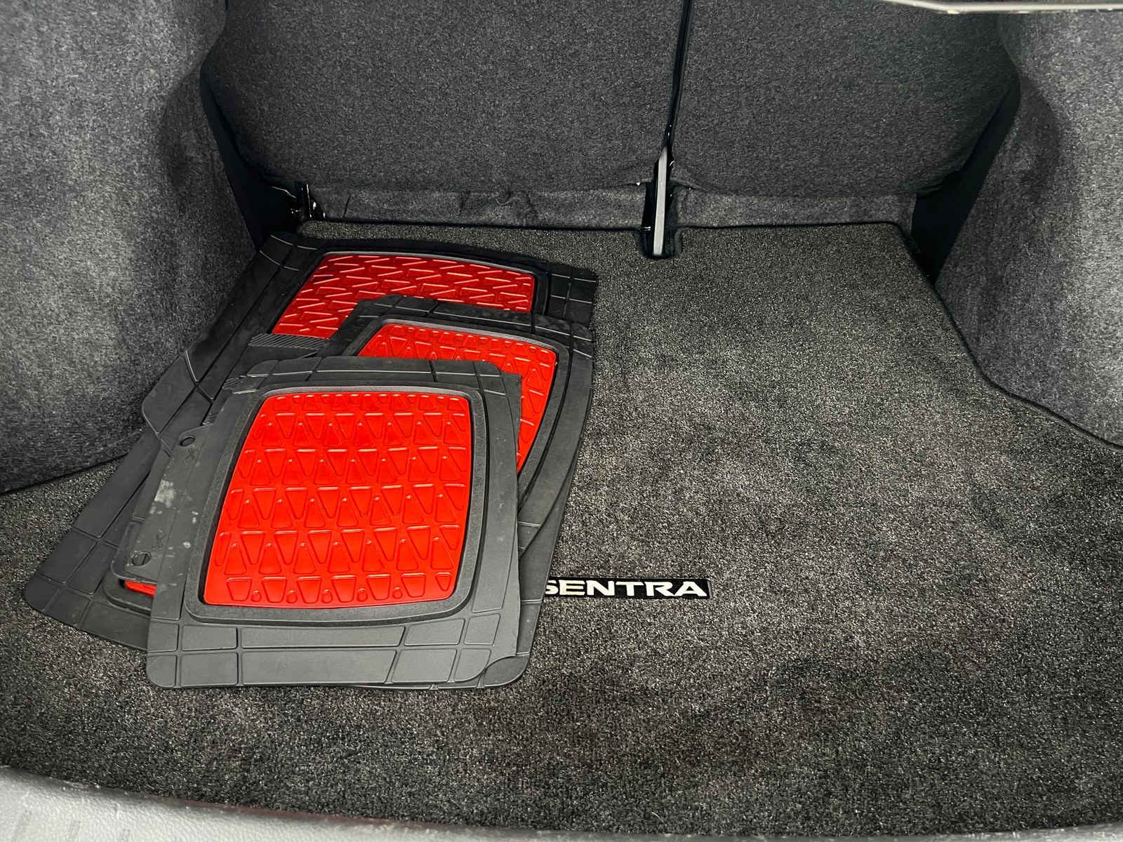 Thumbnail: 2019 Nissan Sentra - 7