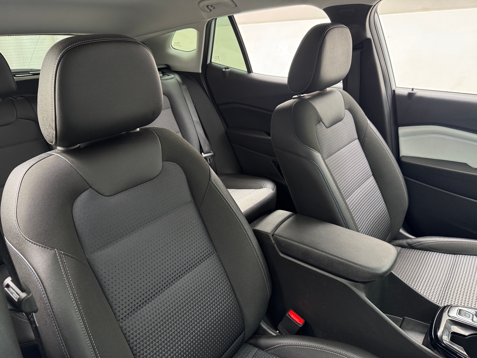 Thumbnail: 2025 Chevrolet Trax - 2