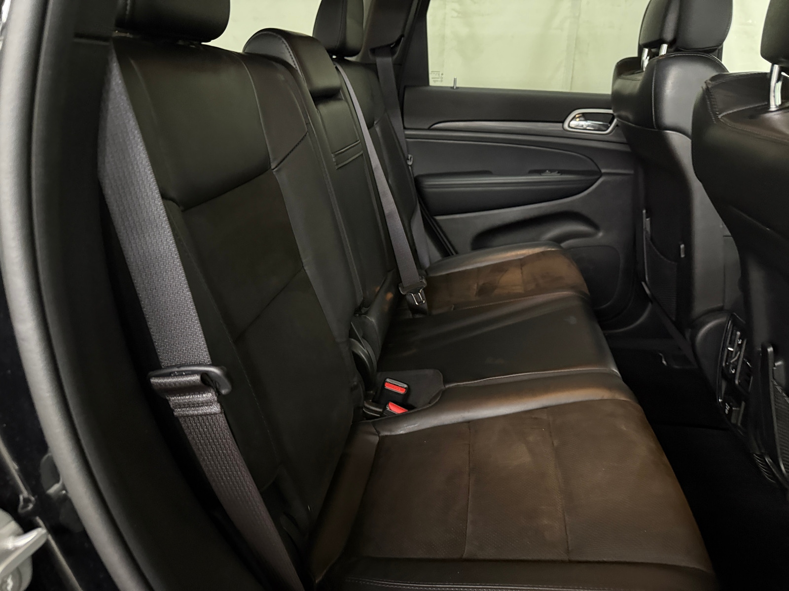 Thumbnail: 2021 Jeep Grand Cherokee - 6