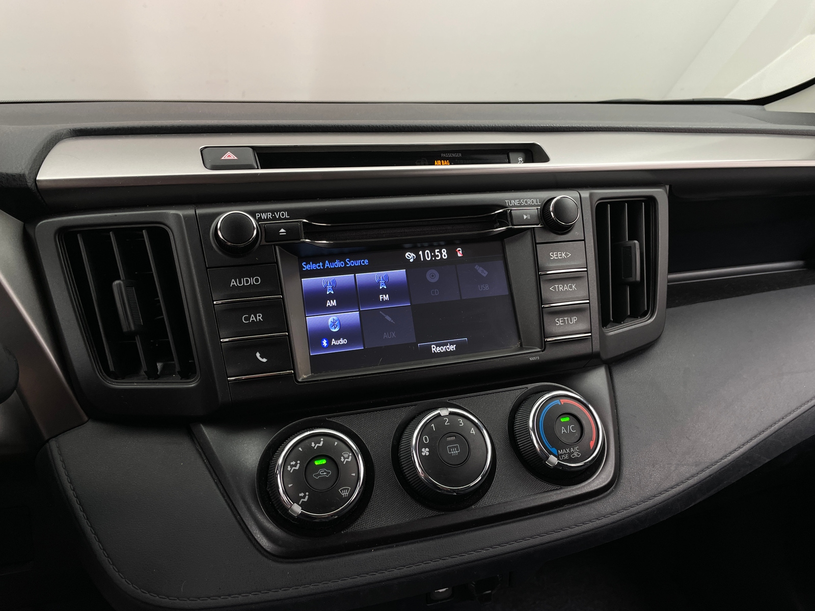 Thumbnail: 2016 Toyota RAV4 - 4