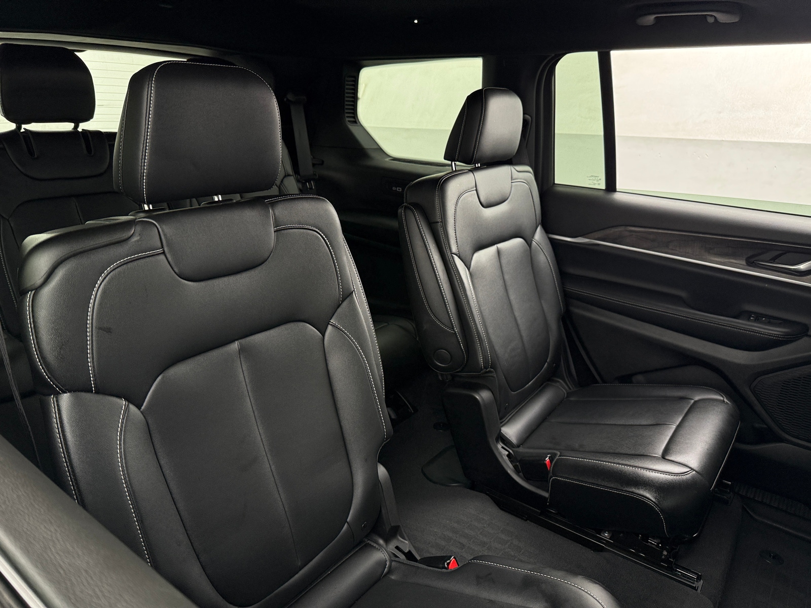 Thumbnail: 2024 Jeep Grand Cherokee L - 5