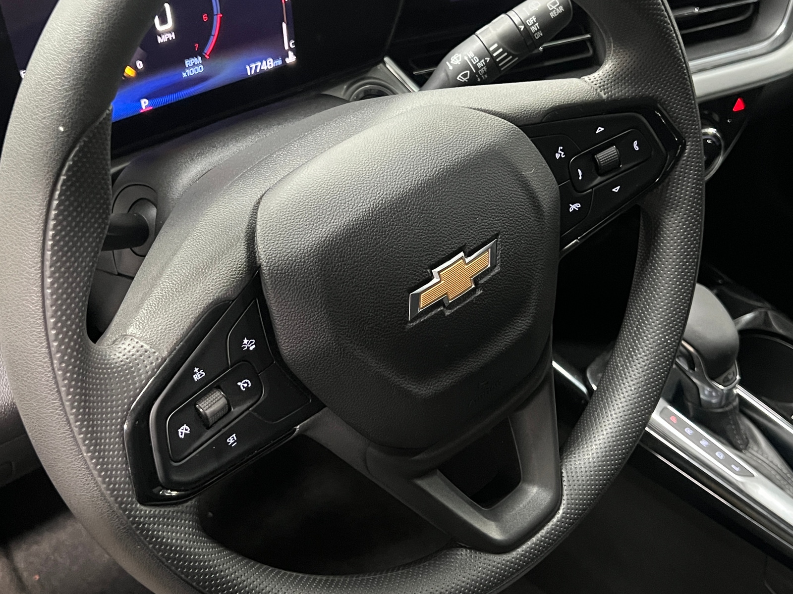 Thumbnail: 2025 Chevrolet Trax - 5