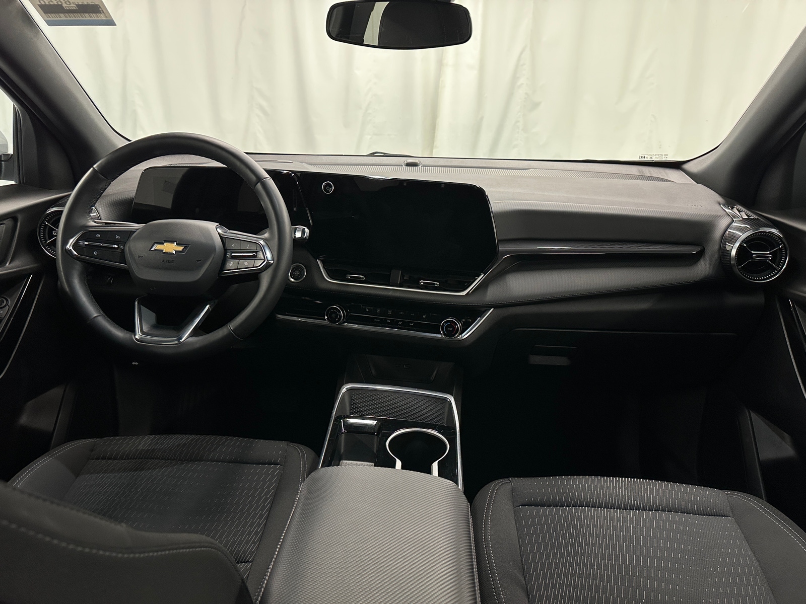 Thumbnail: 2025 Chevrolet Equinox - 3