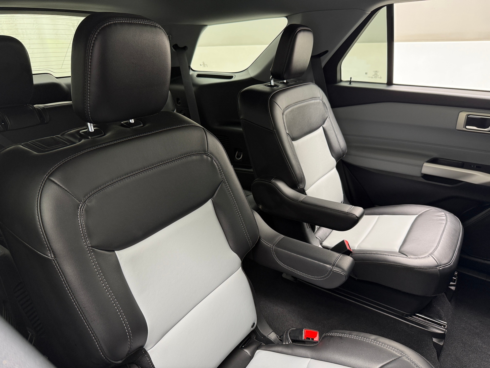 Thumbnail: 2023 Ford Explorer - 5