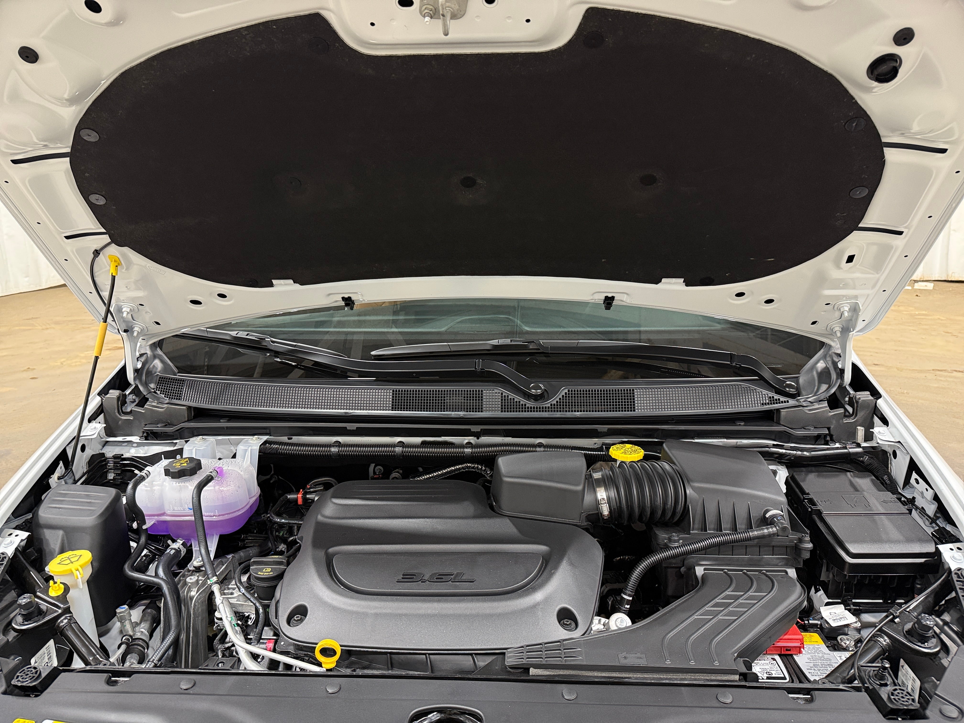 2026 Chrysler Pacifica Pinnacle AWD's photo