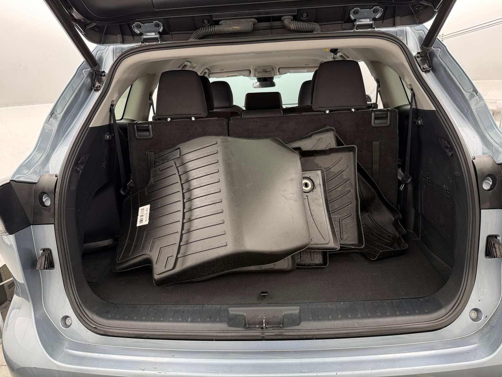 Thumbnail: 2023 Toyota Highlander - 7