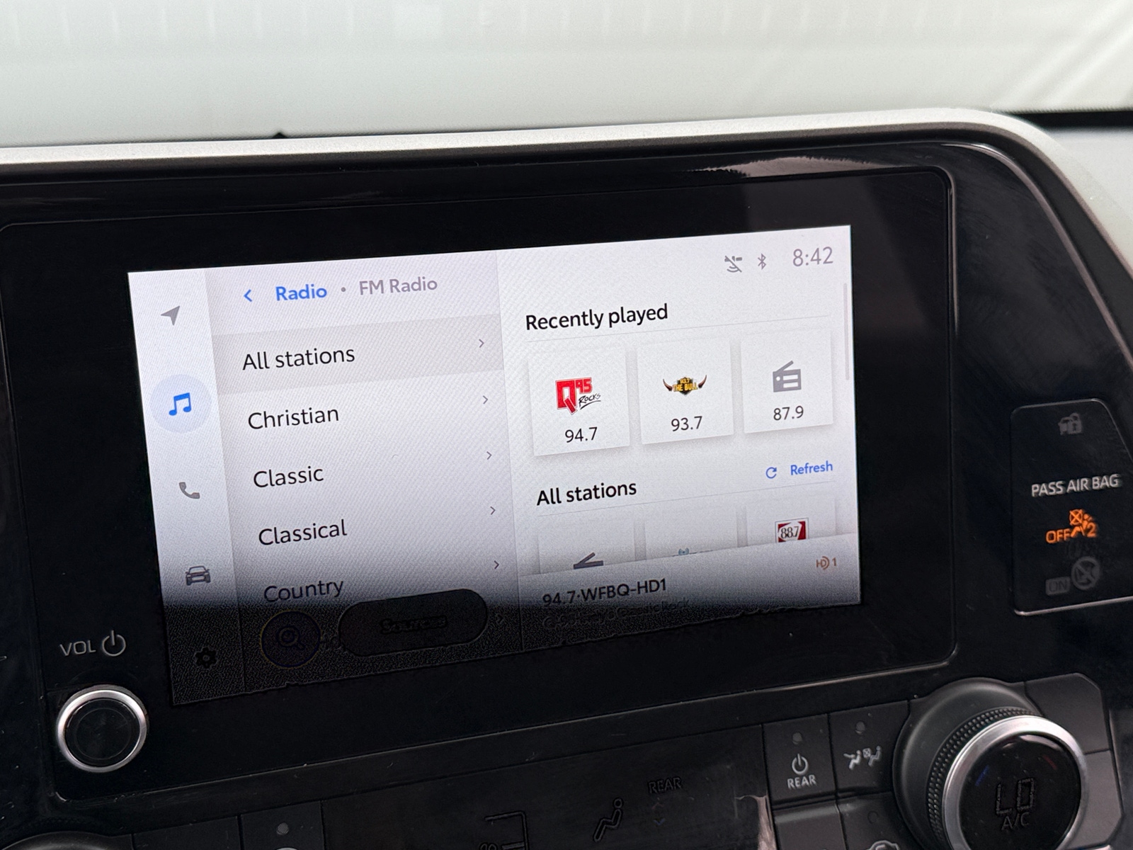 Thumbnail: 2023 Toyota Highlander - 4