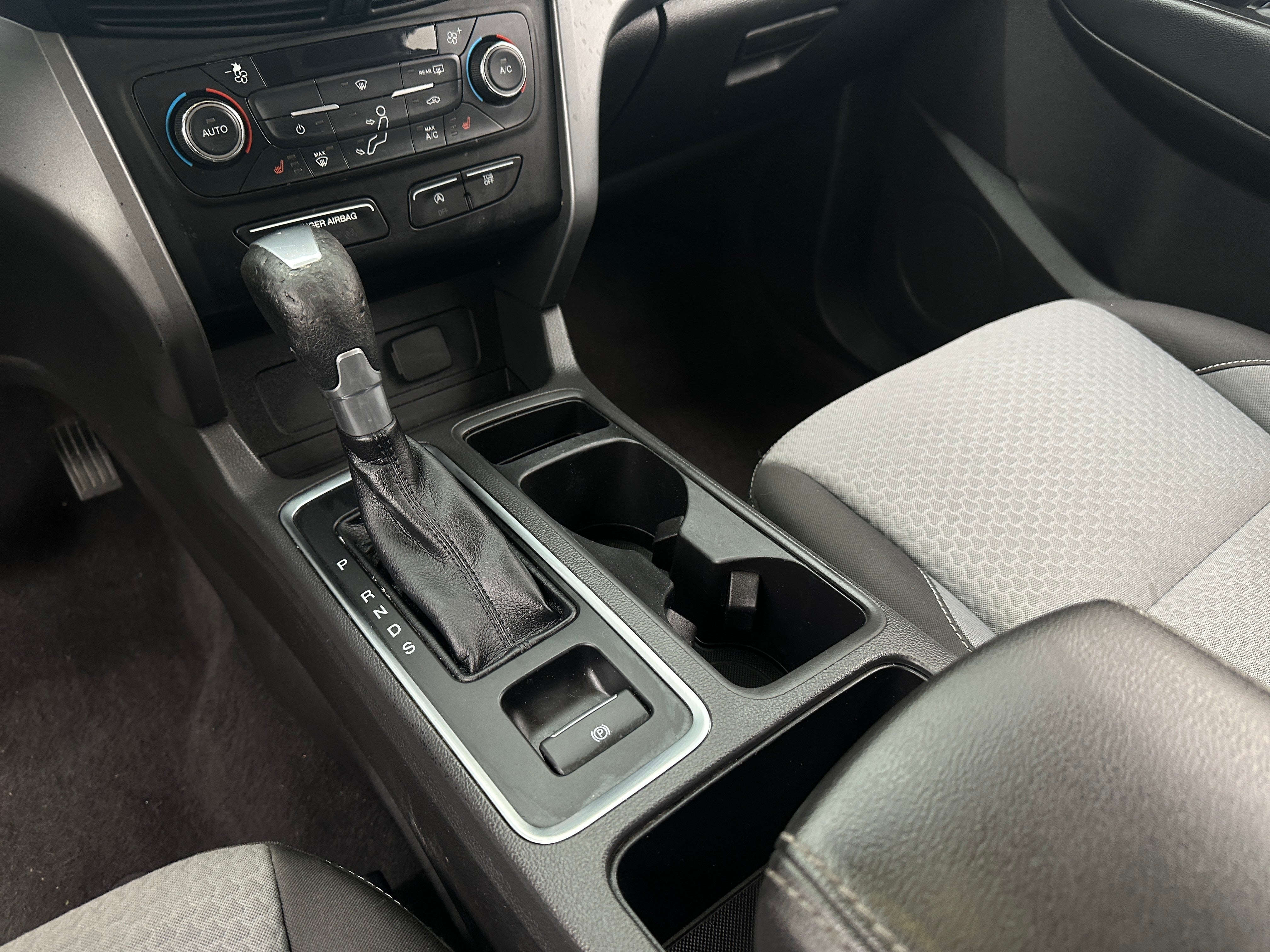 2017 Ford Escape SE - Photo 8