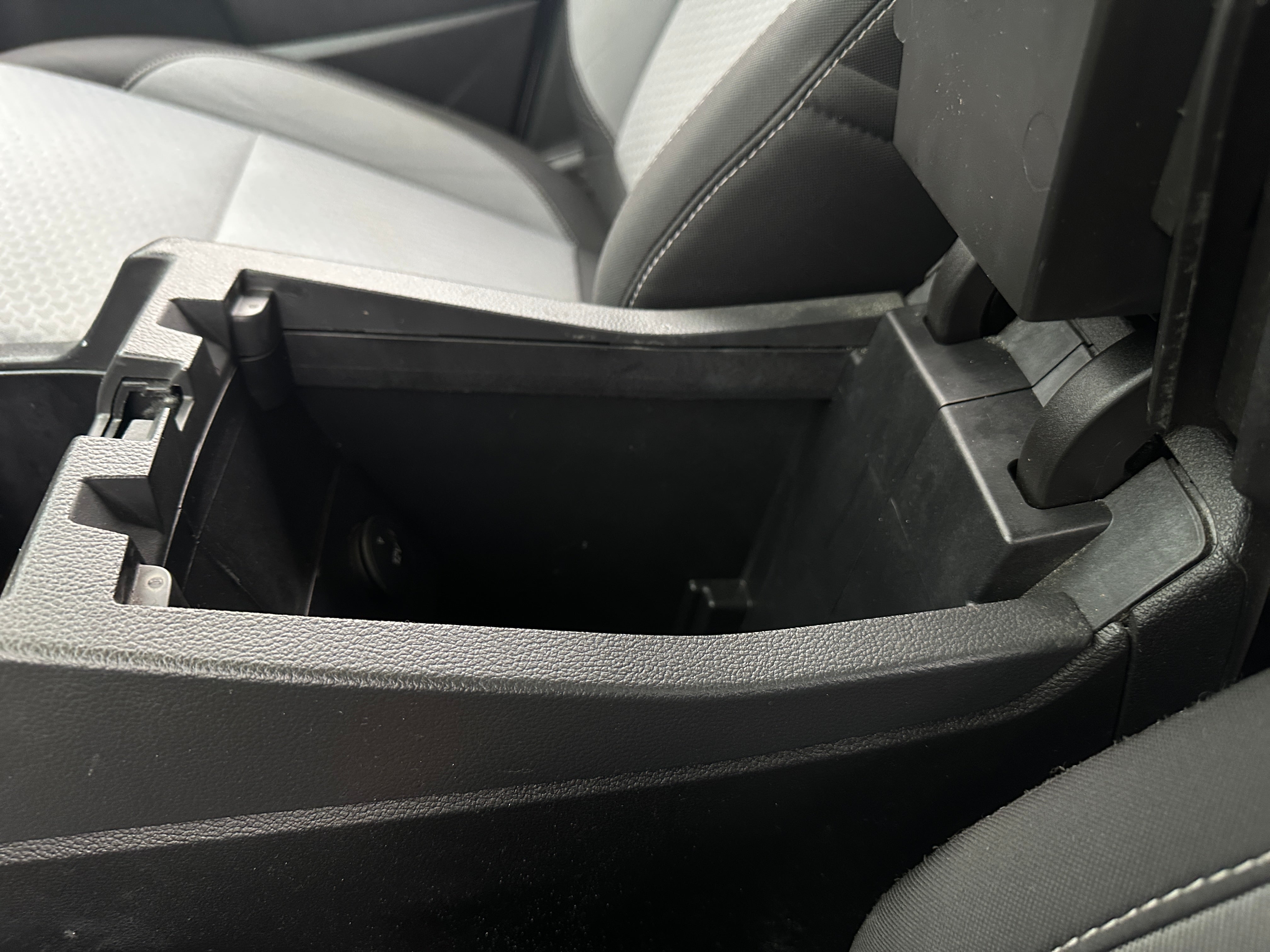 2017 Ford Escape SE - Photo 14
