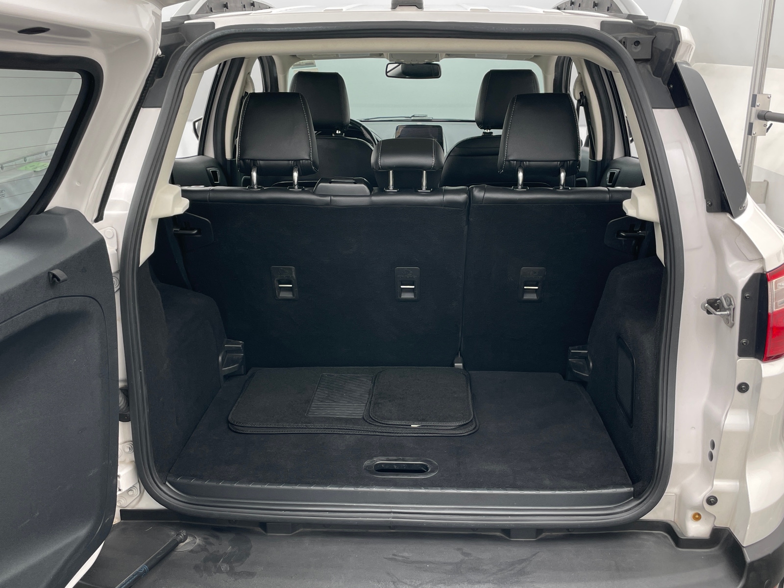 Thumbnail: 2019 Ford EcoSport - 6