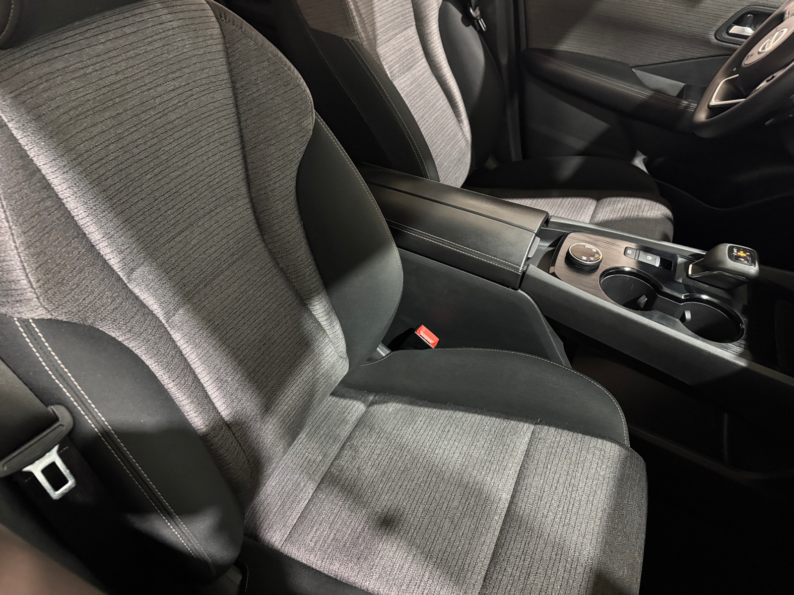 Thumbnail: 2021 Nissan Rogue - 2