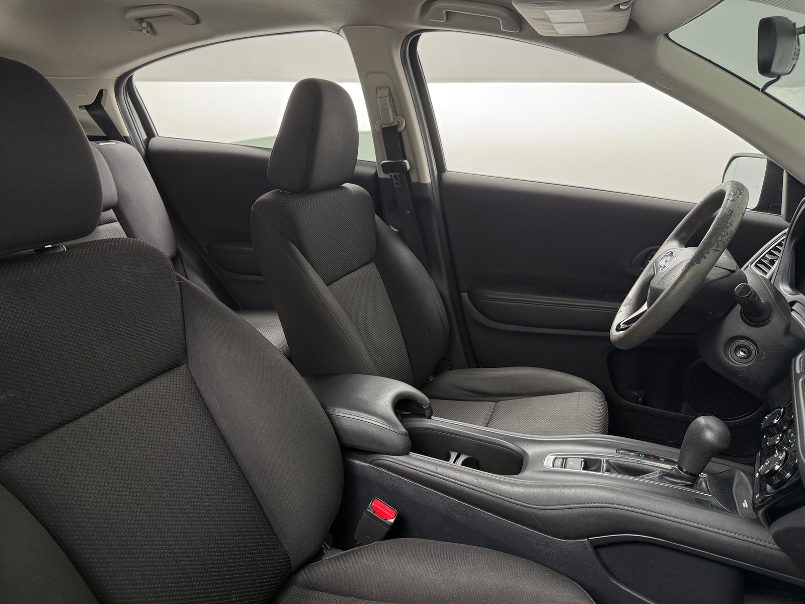 Thumbnail: 2016 Honda HR-V - 2
