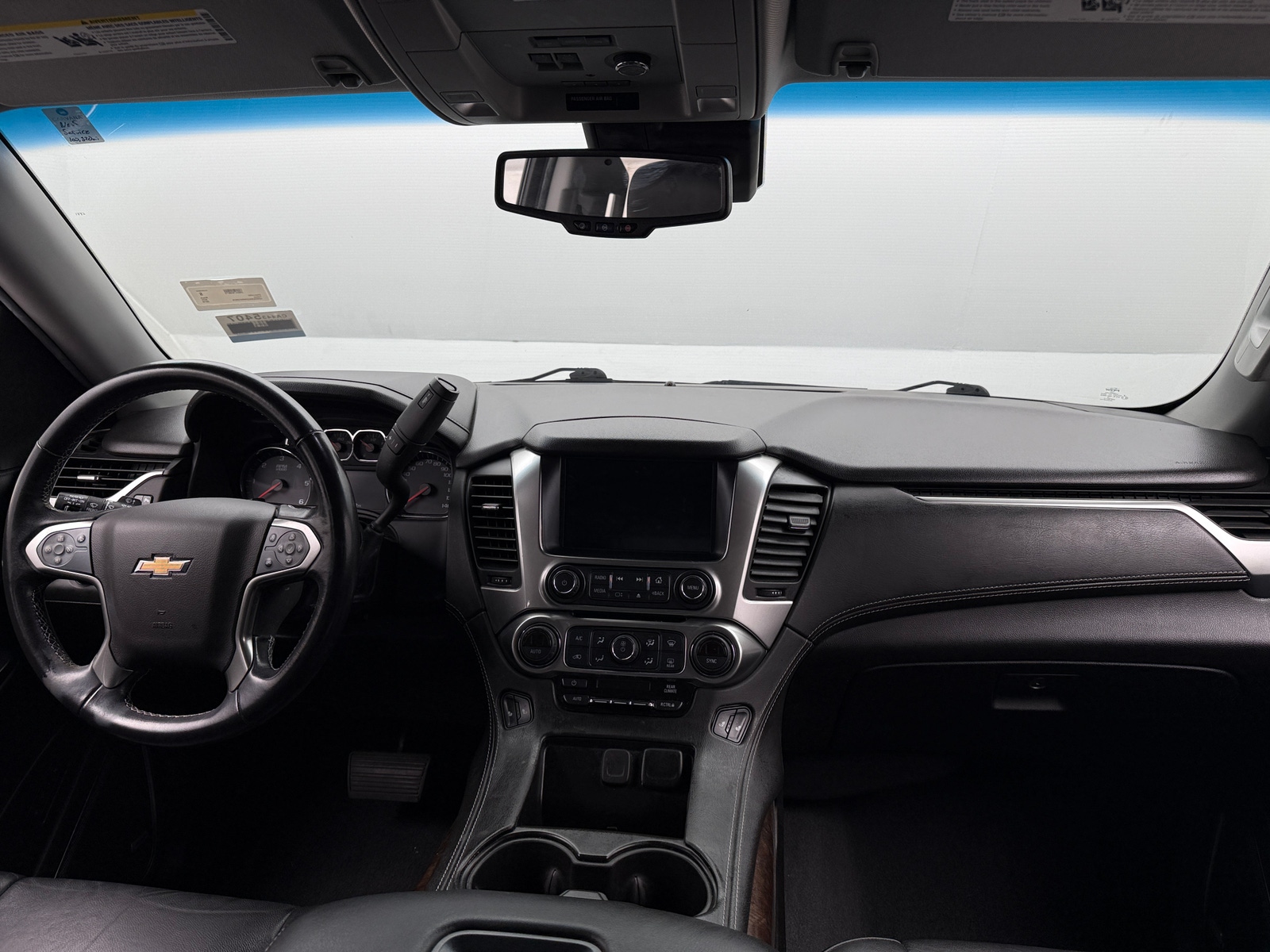 Thumbnail: 2019 Chevrolet Tahoe - 2