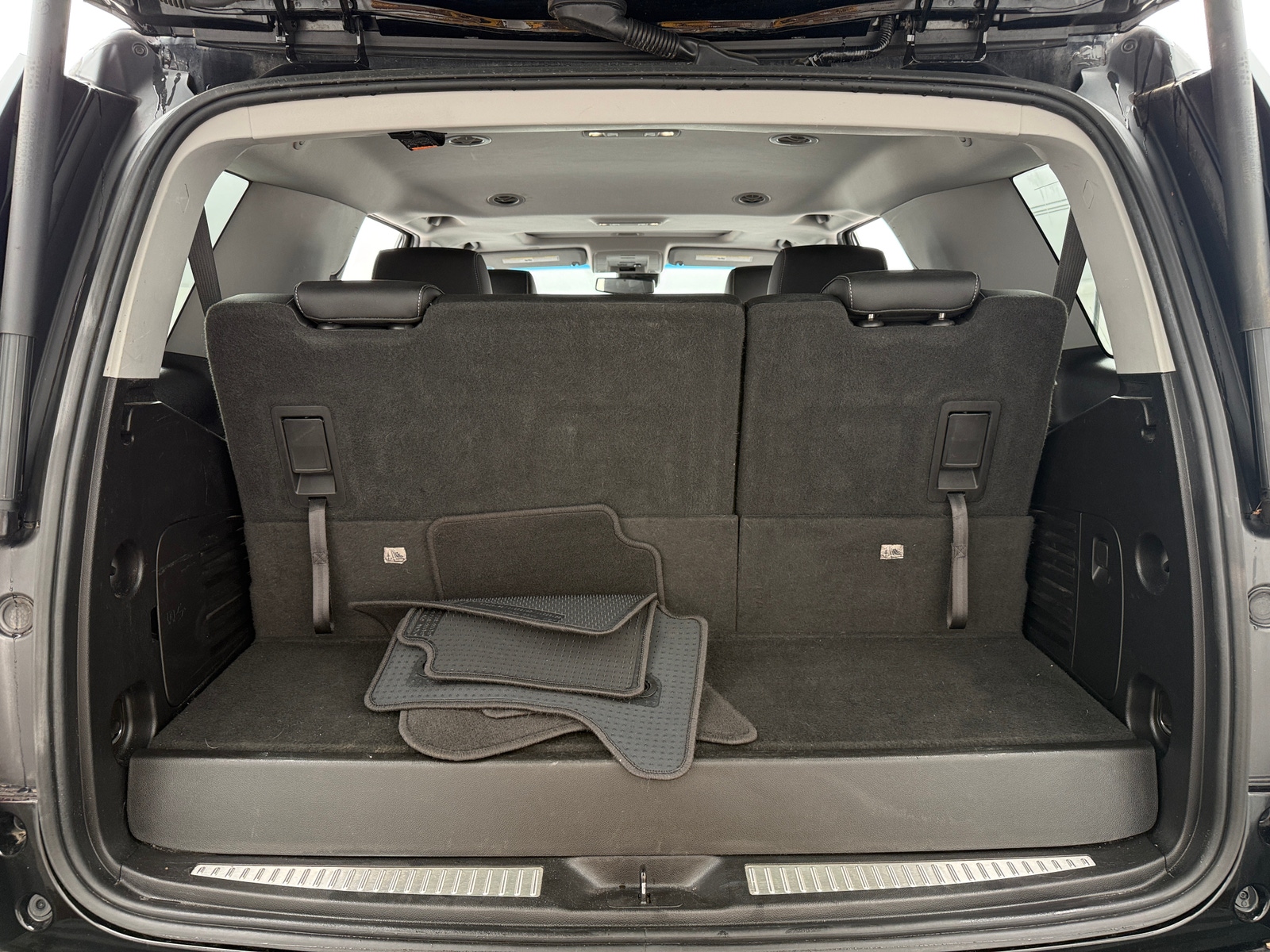 Thumbnail: 2019 Chevrolet Tahoe - 6