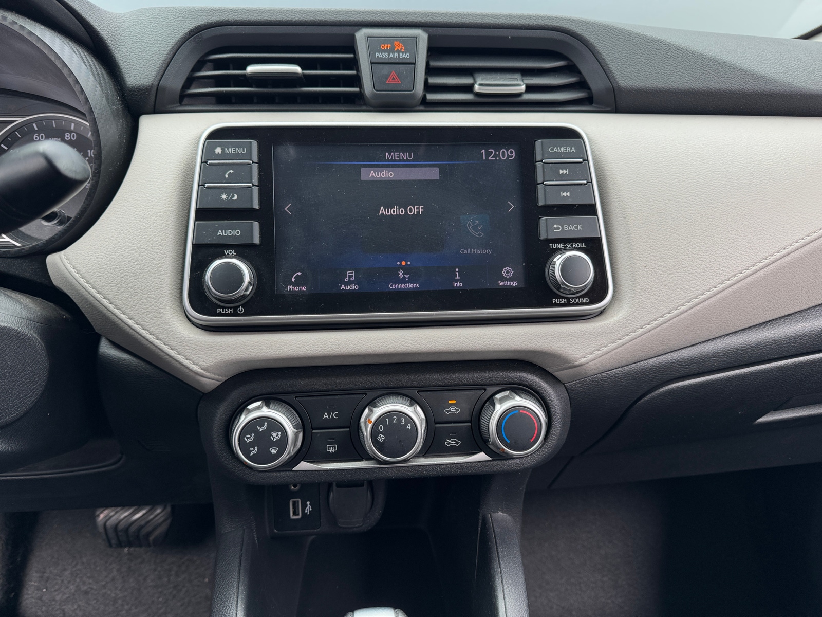 Thumbnail: 2021 Nissan Versa - 4