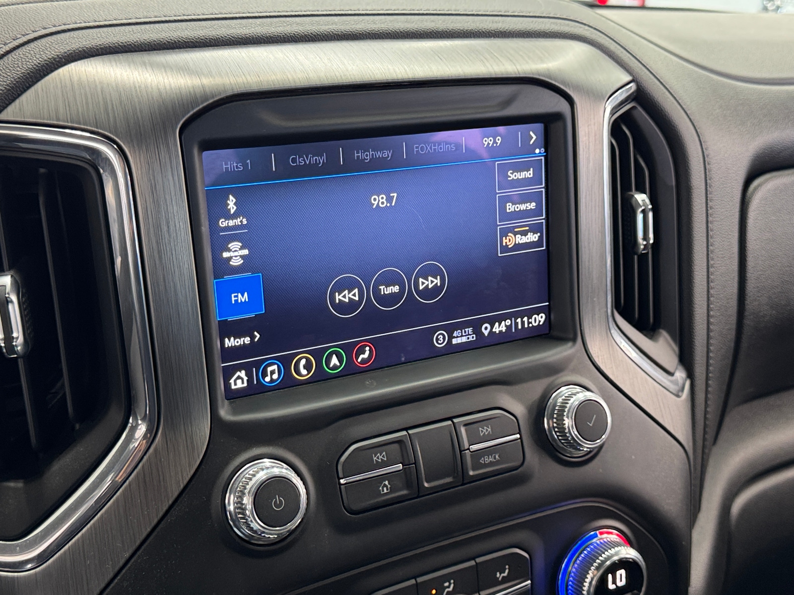 Thumbnail: 2020 GMC Sierra 1500 - 3