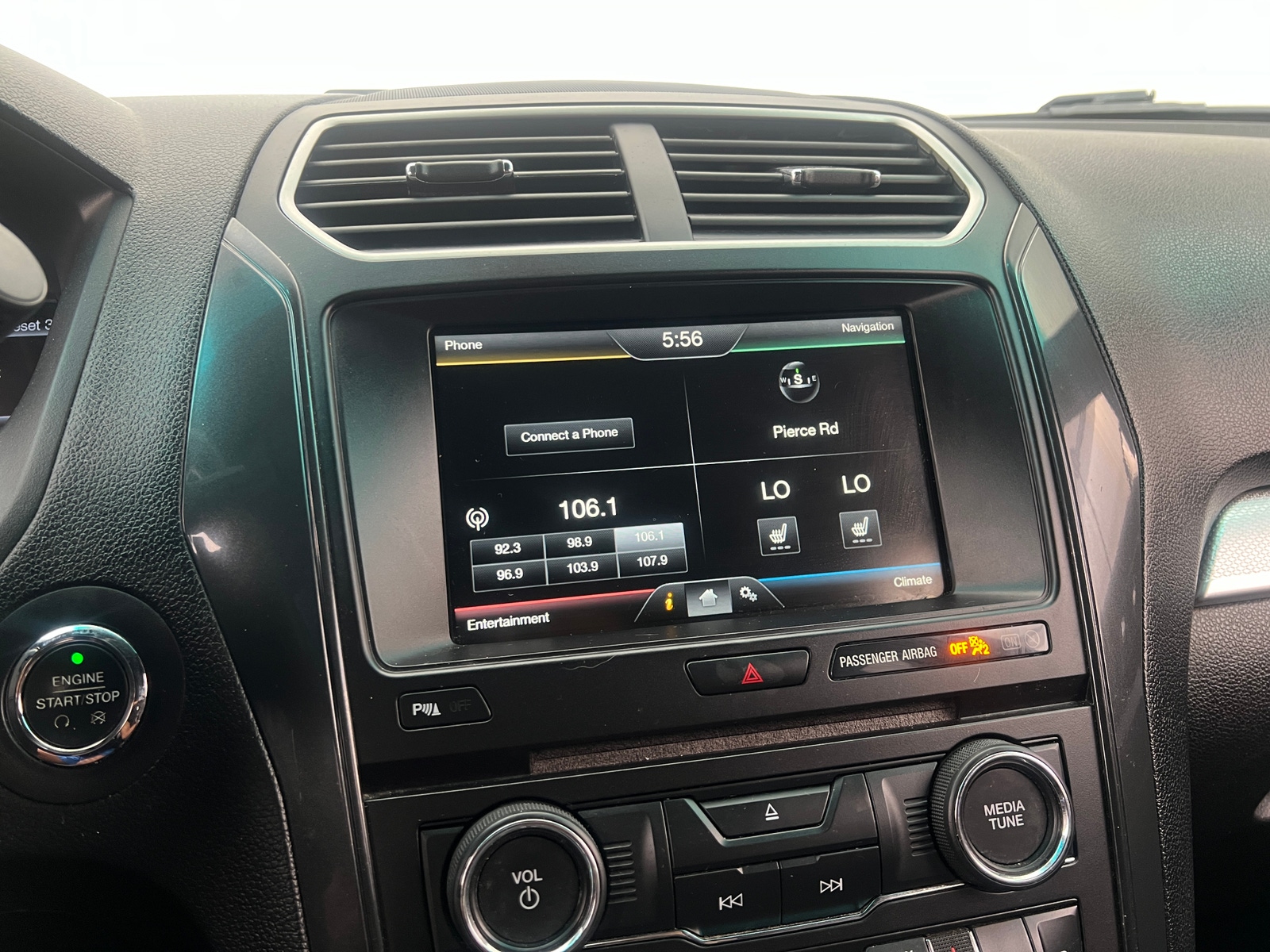Thumbnail: 2016 Ford Explorer - 3