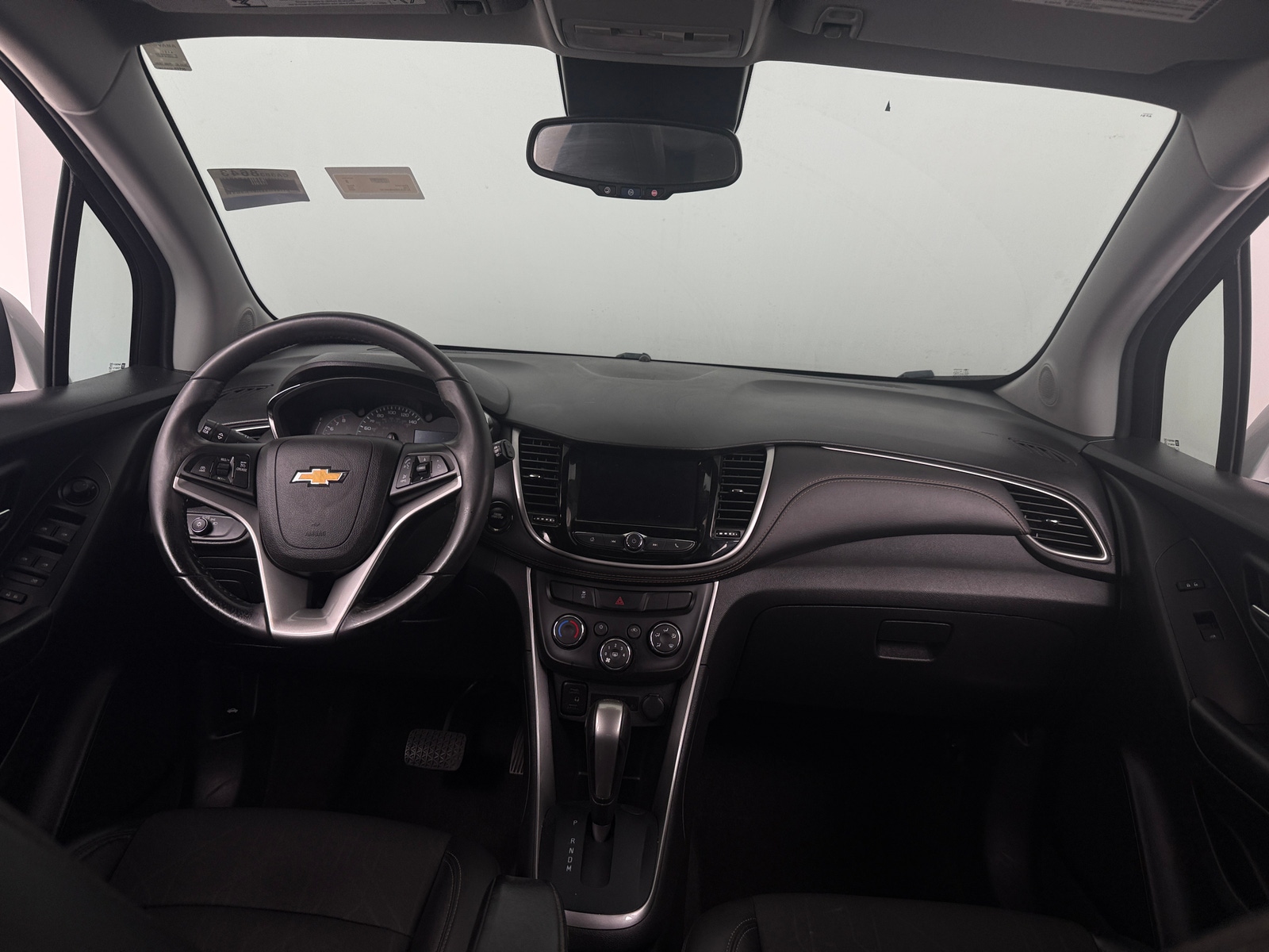 Thumbnail: 2022 Chevrolet Trax - 2