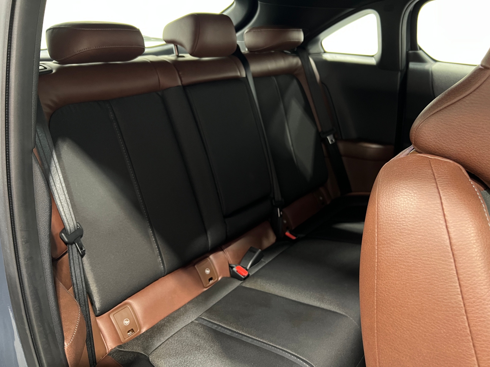 Thumbnail: 2022 Mazda MX-30 - 5