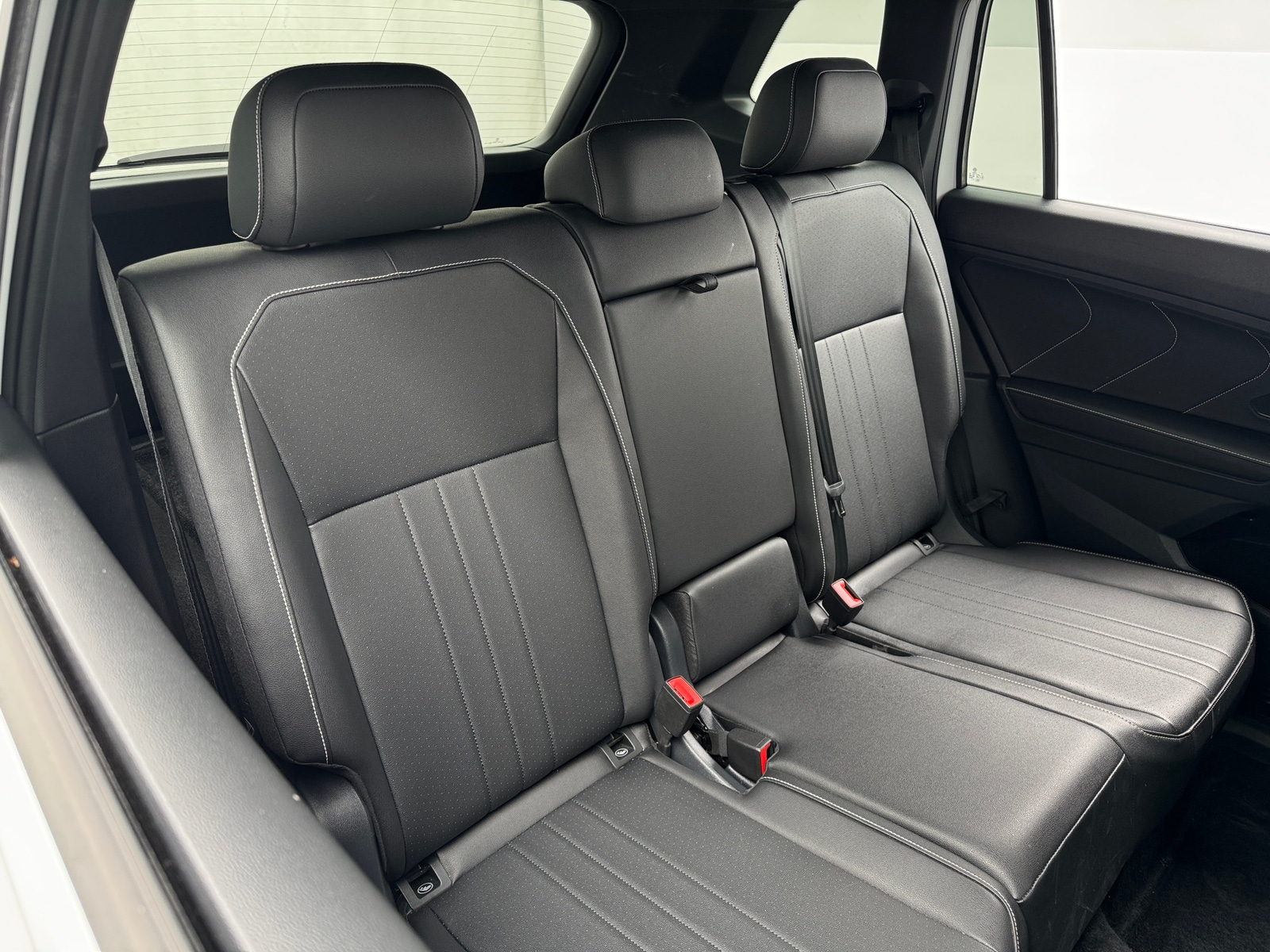 Thumbnail: 2024 Volkswagen Tiguan - 5