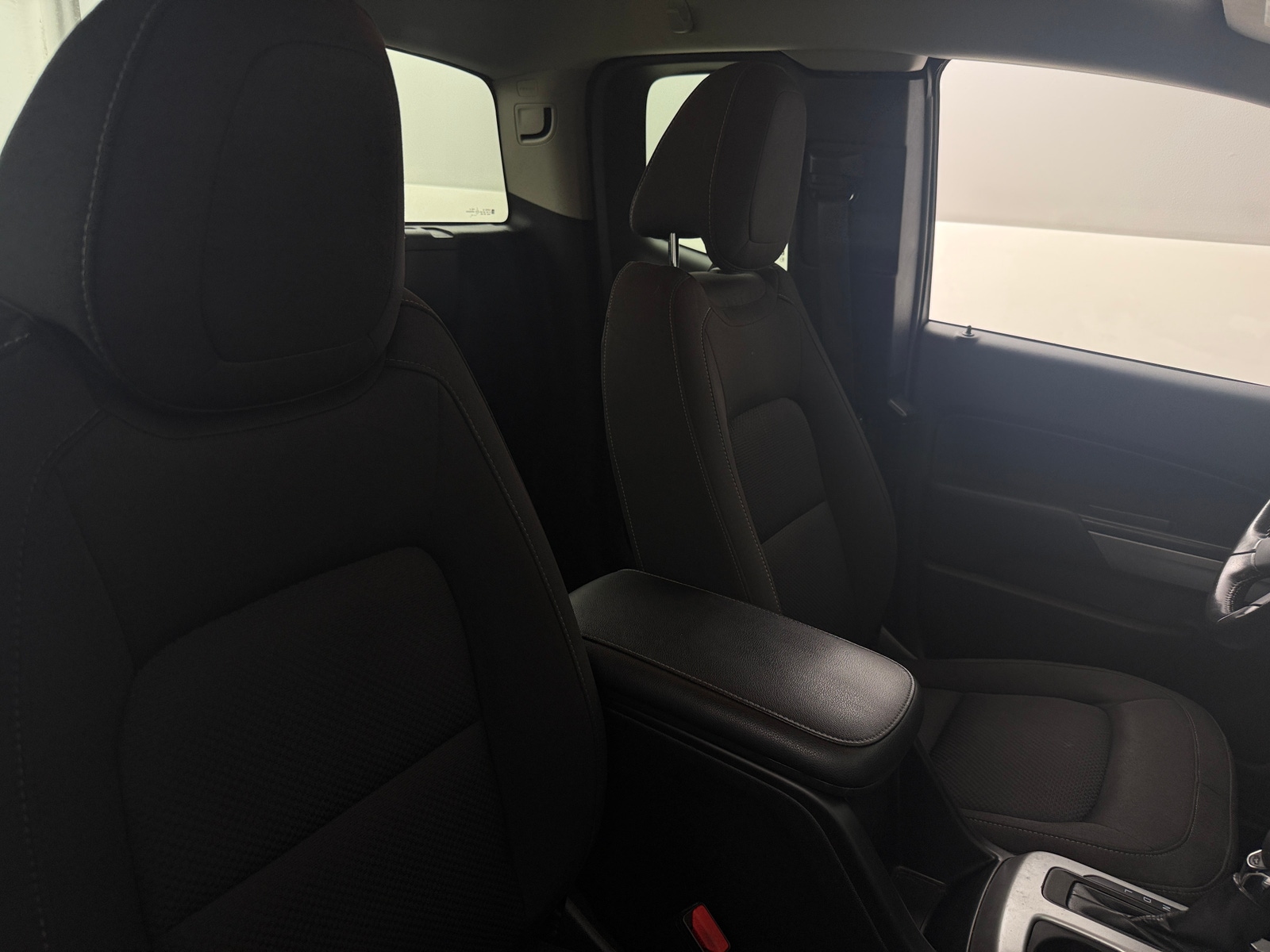 Thumbnail: 2022 Chevrolet Colorado - 2