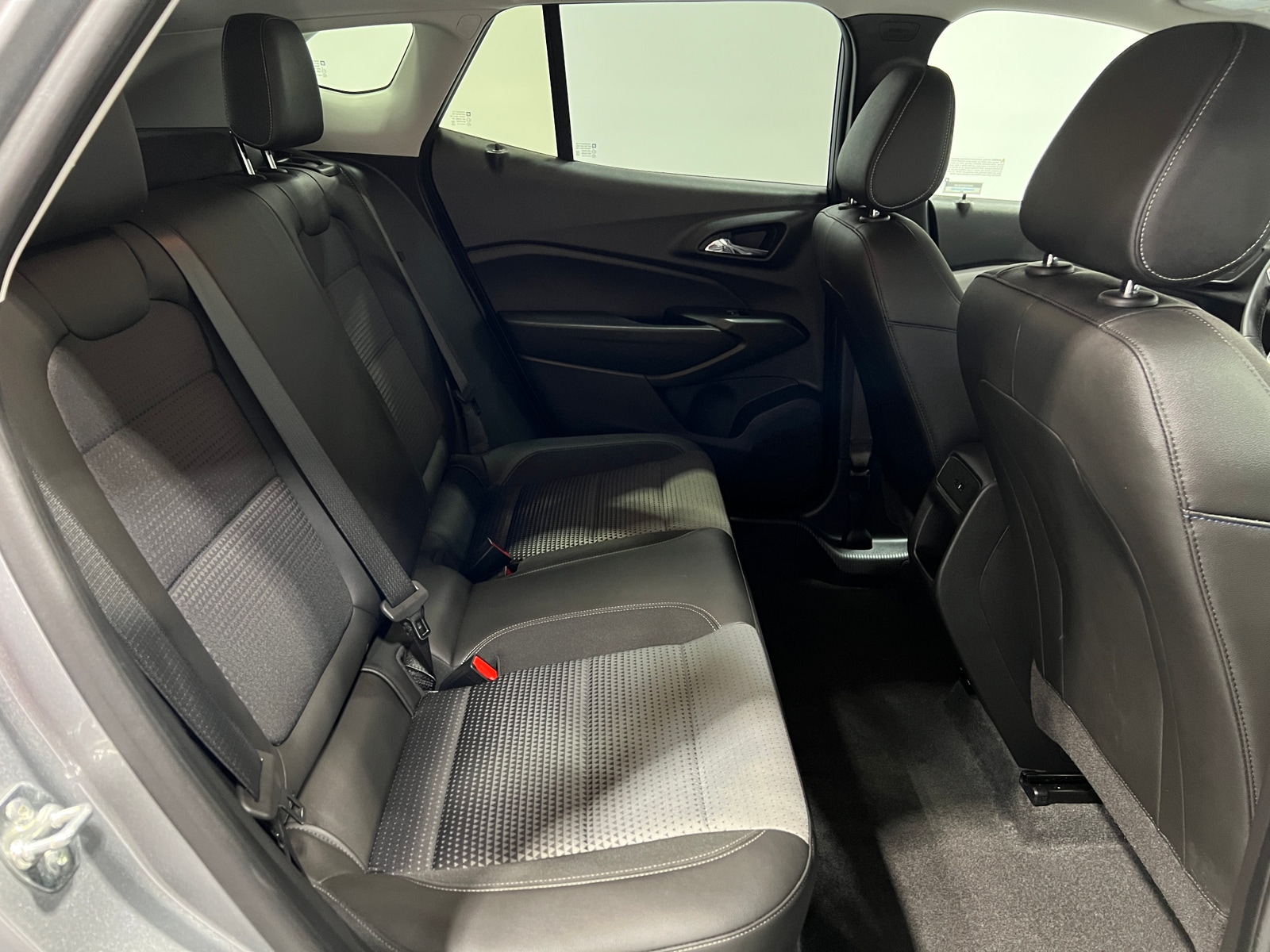 Thumbnail: 2025 Chevrolet Trax - 6