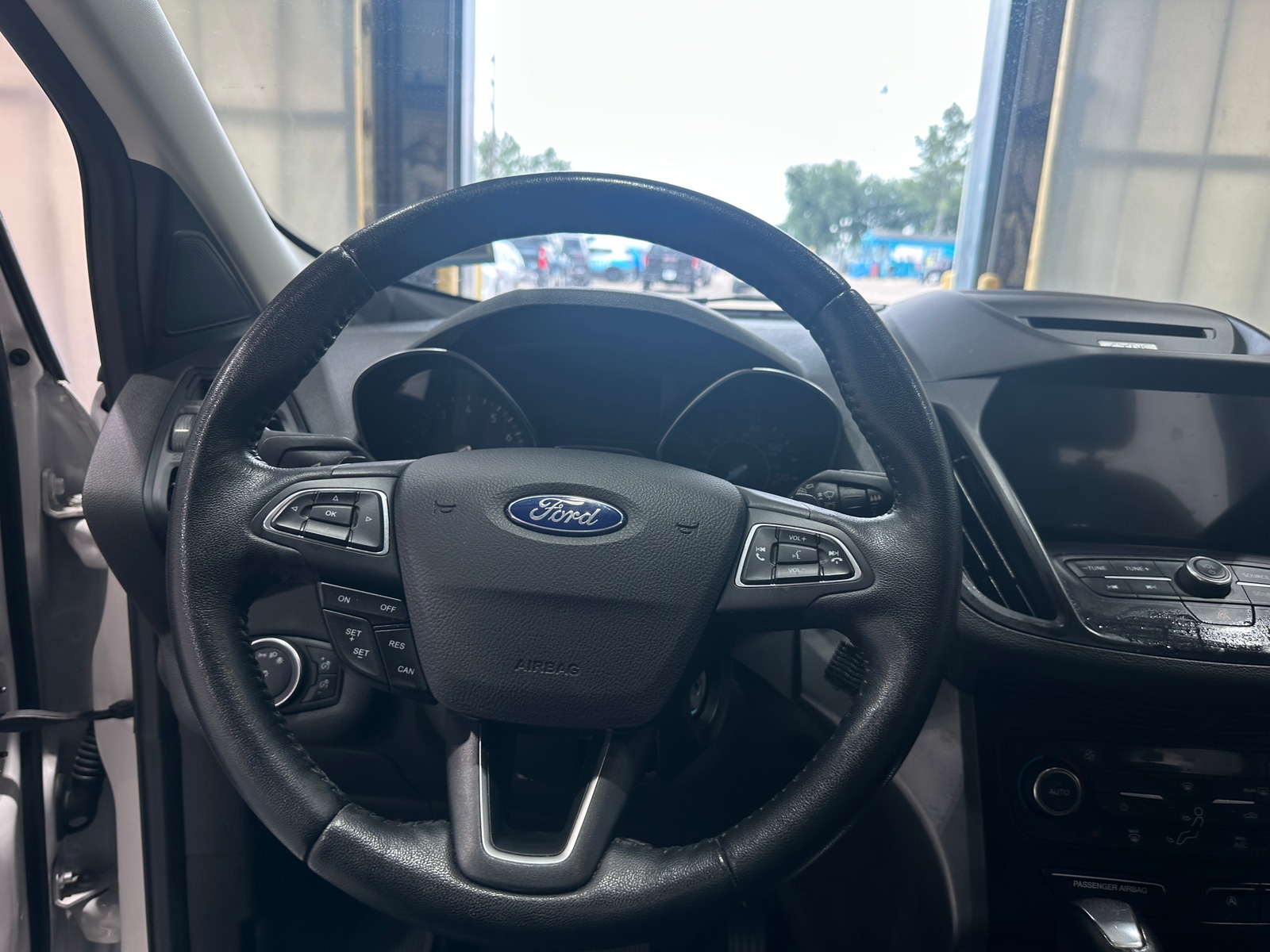 Thumbnail: 2017 Ford Escape - 5