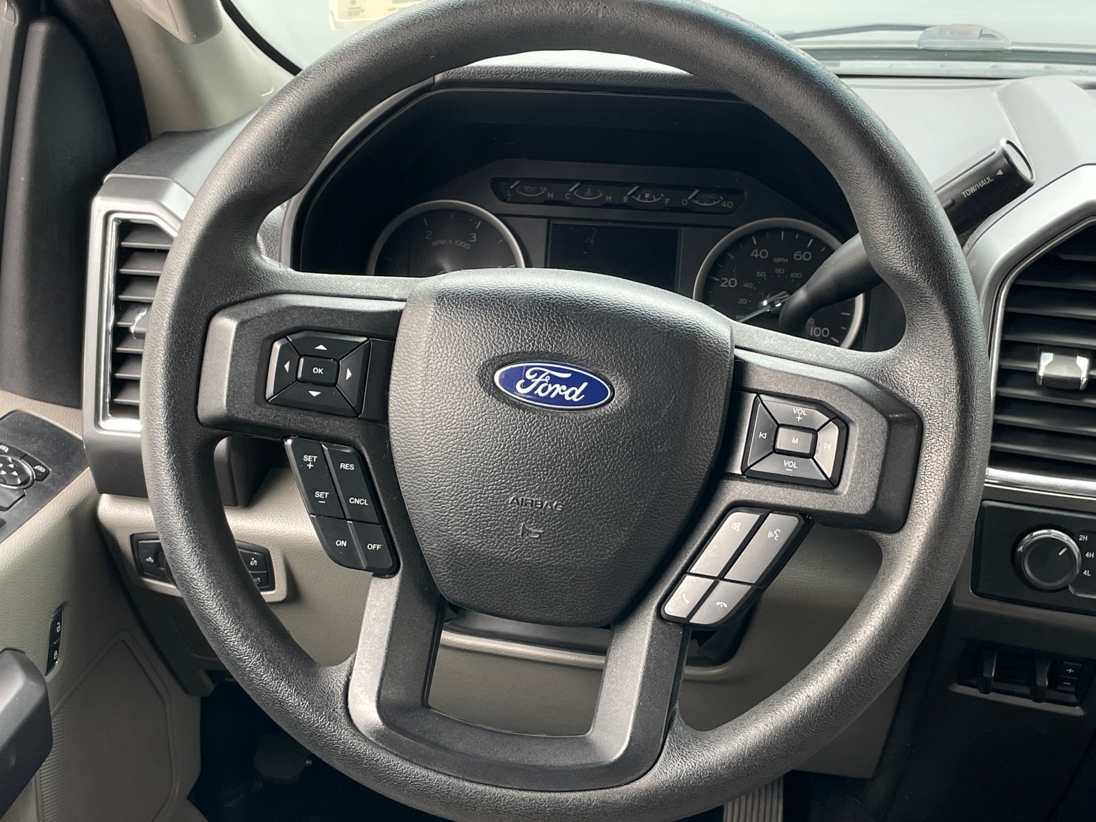Thumbnail: 2018 Ford Econoline - 5