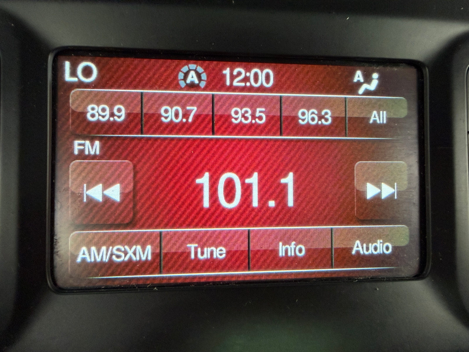 Thumbnail: 2016 Dodge Challenger - 3