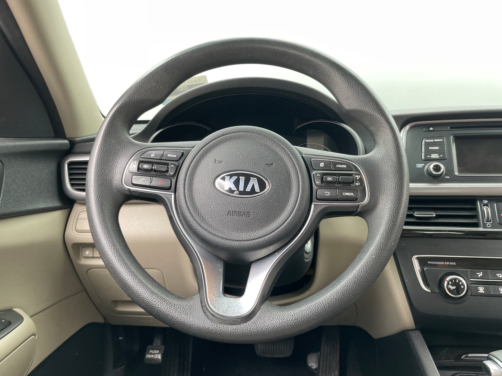Thumbnail: 2017 Kia Optima - 5