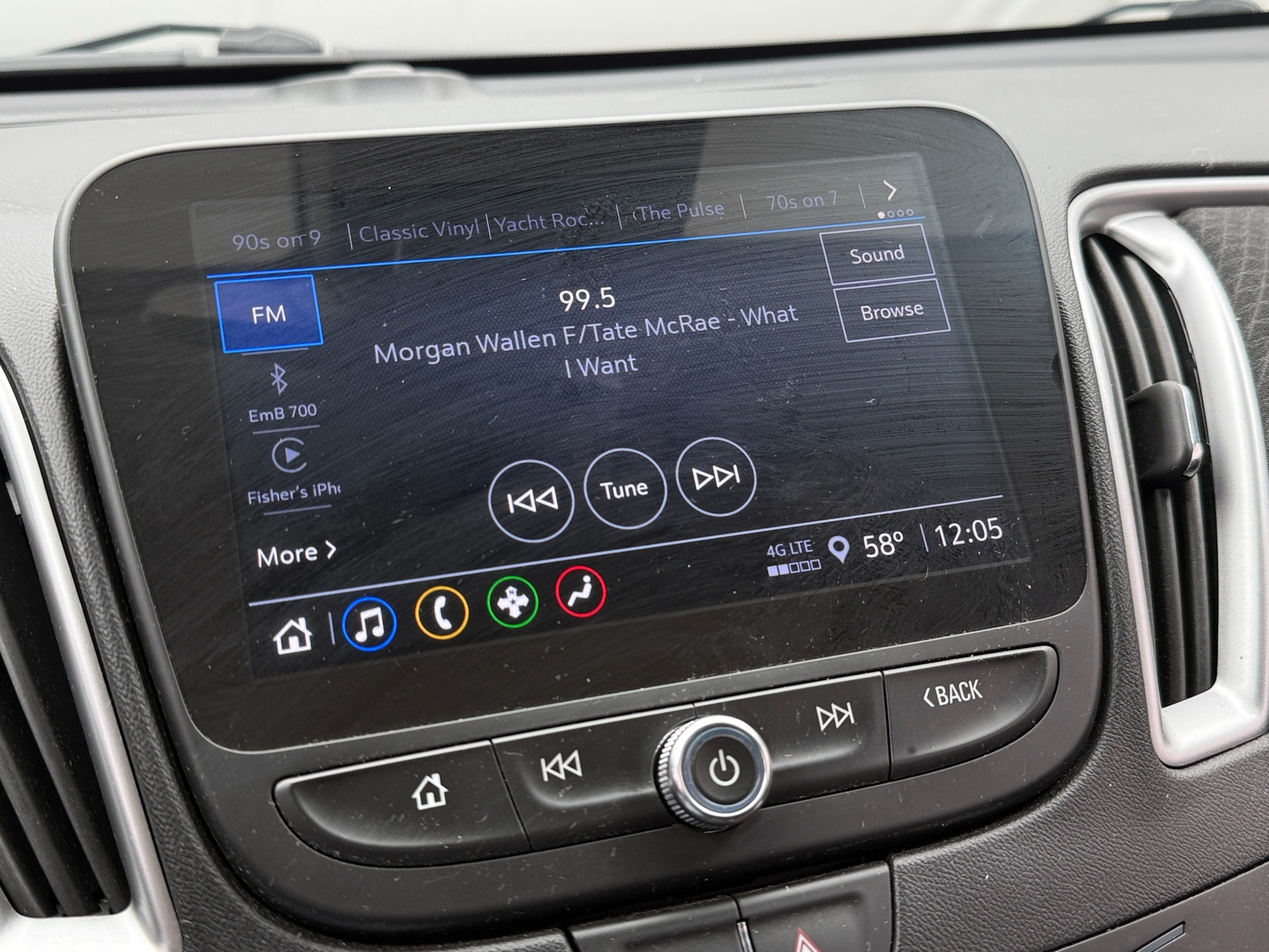 Thumbnail: 2024 Chevrolet Malibu - 4