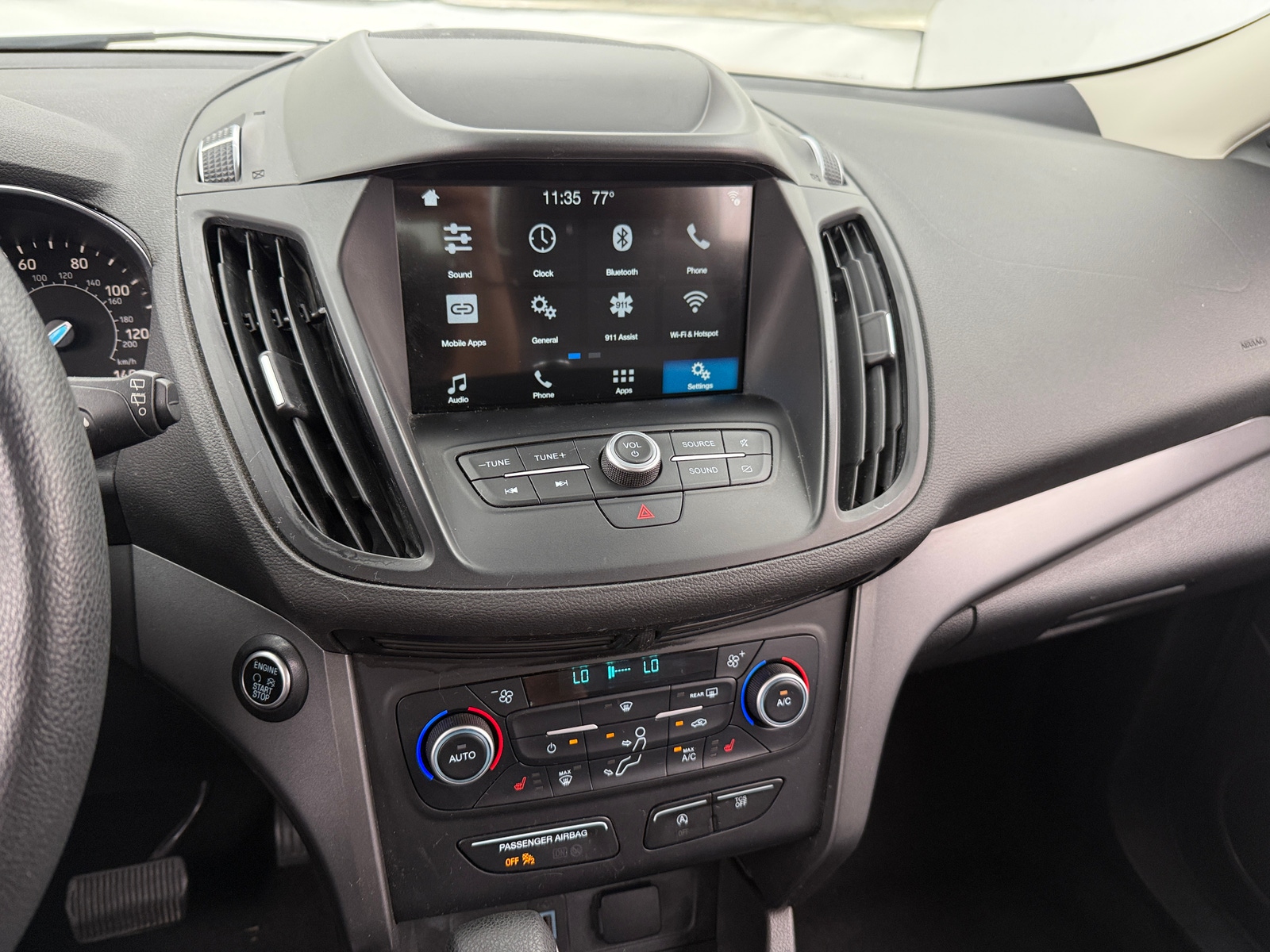 Thumbnail: 2019 Ford Escape - 4