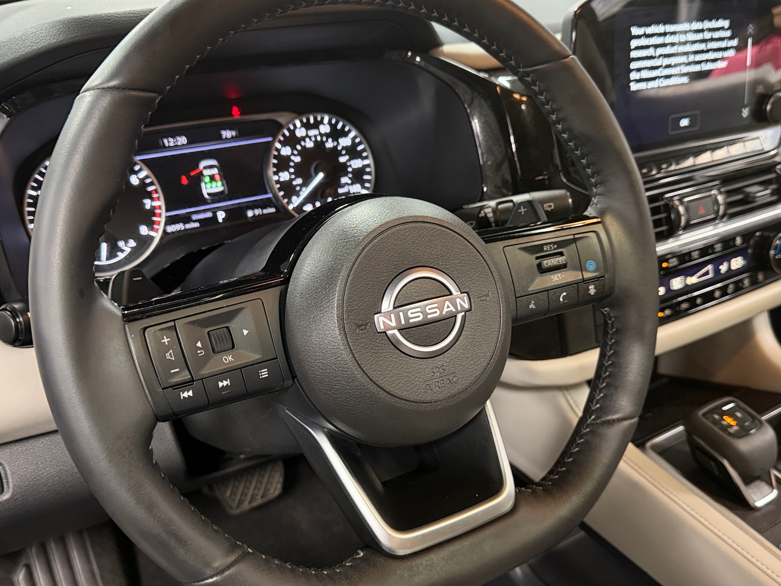Thumbnail: 2025 Nissan Pathfinder - 4