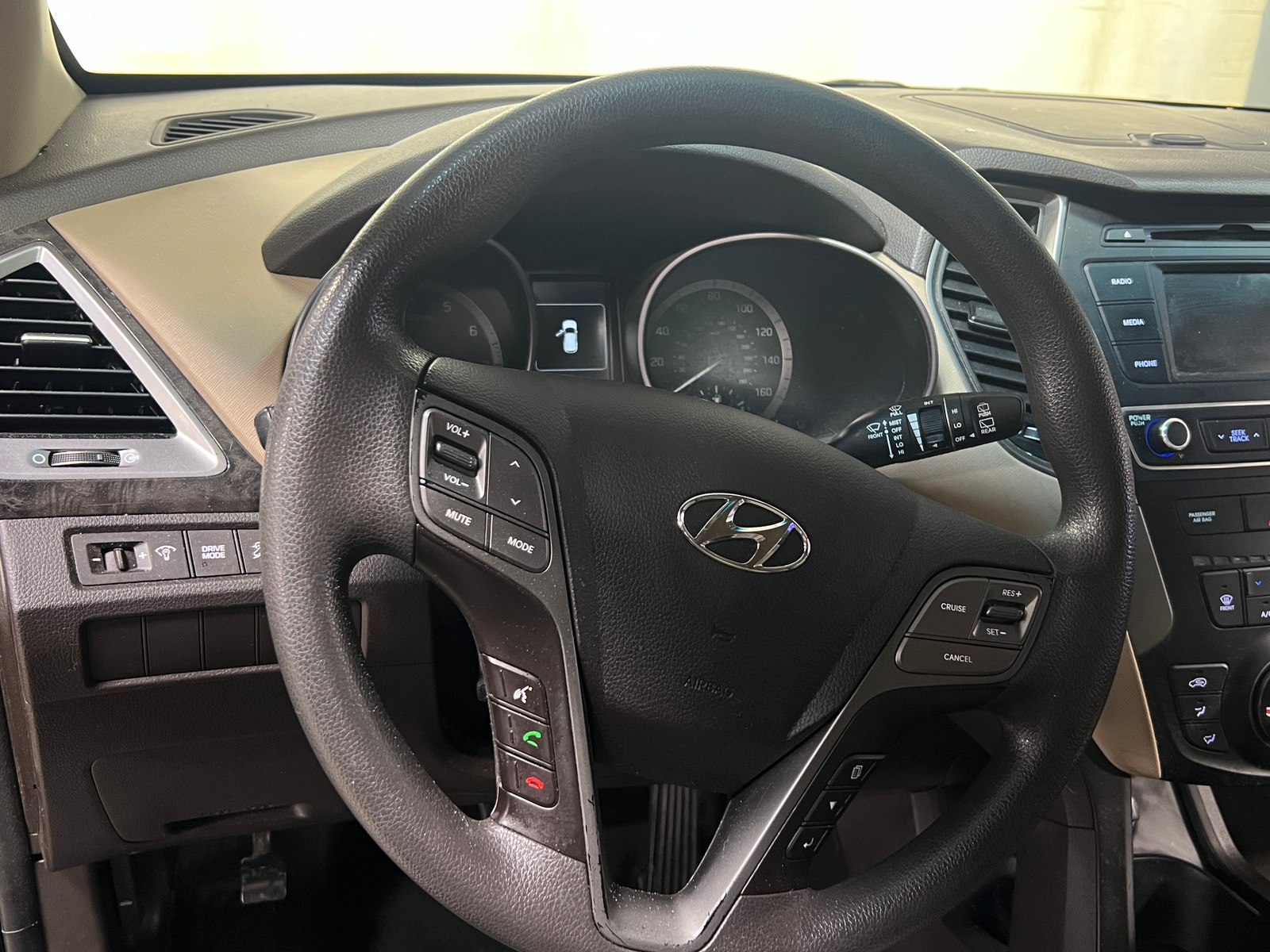 Thumbnail: 2017 Hyundai Santa Fe - 5