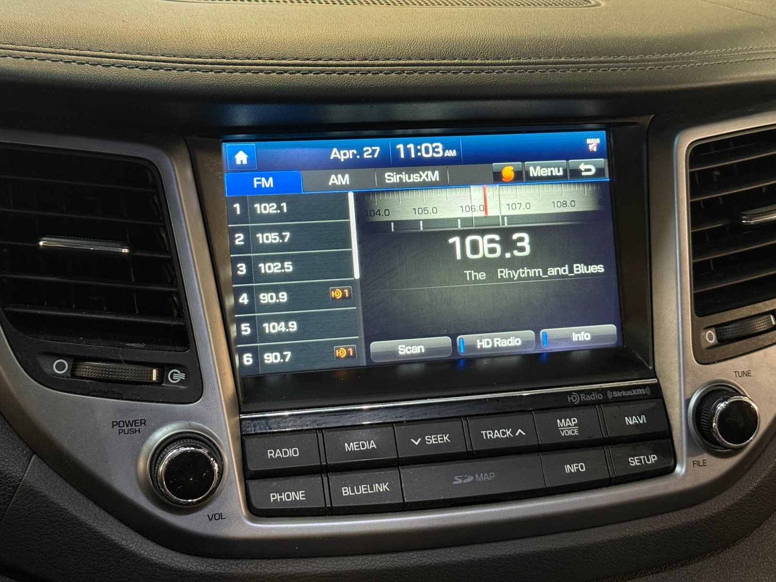 Thumbnail: 2016 Hyundai Tucson - 3