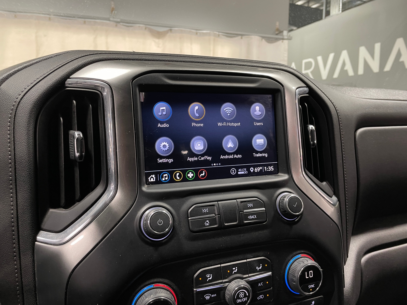 Thumbnail: 2020 Chevrolet Silverado 1500 - 3