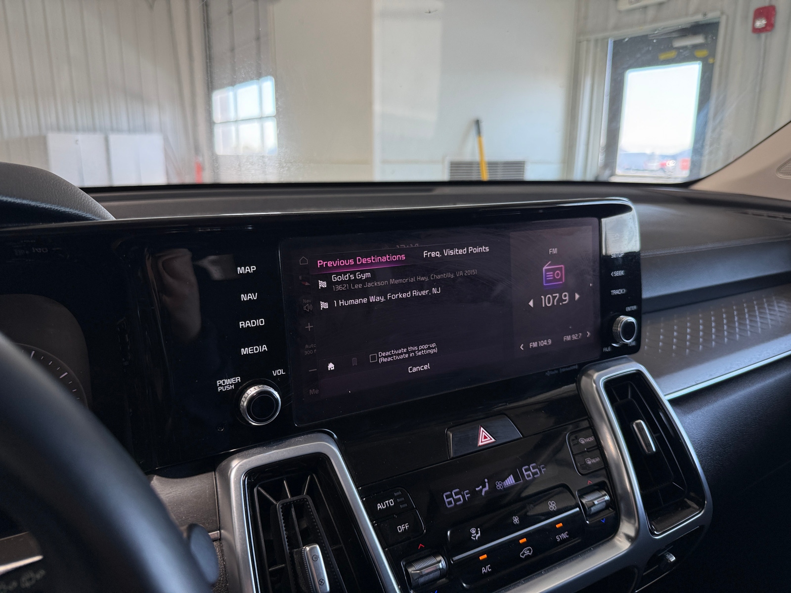 Thumbnail: 2022 Kia Sorento - 3