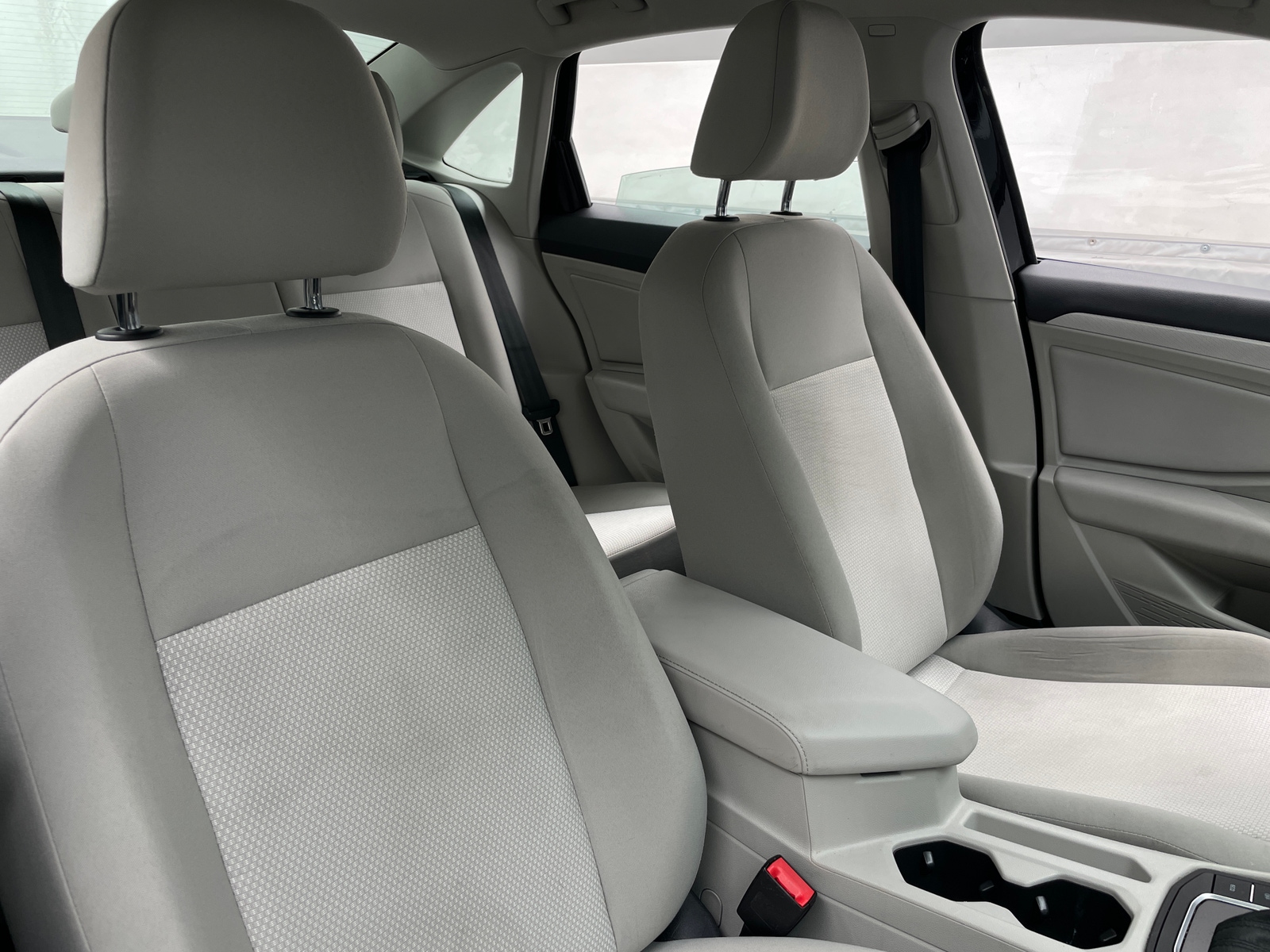 Thumbnail: 2019 Volkswagen Jetta - 2