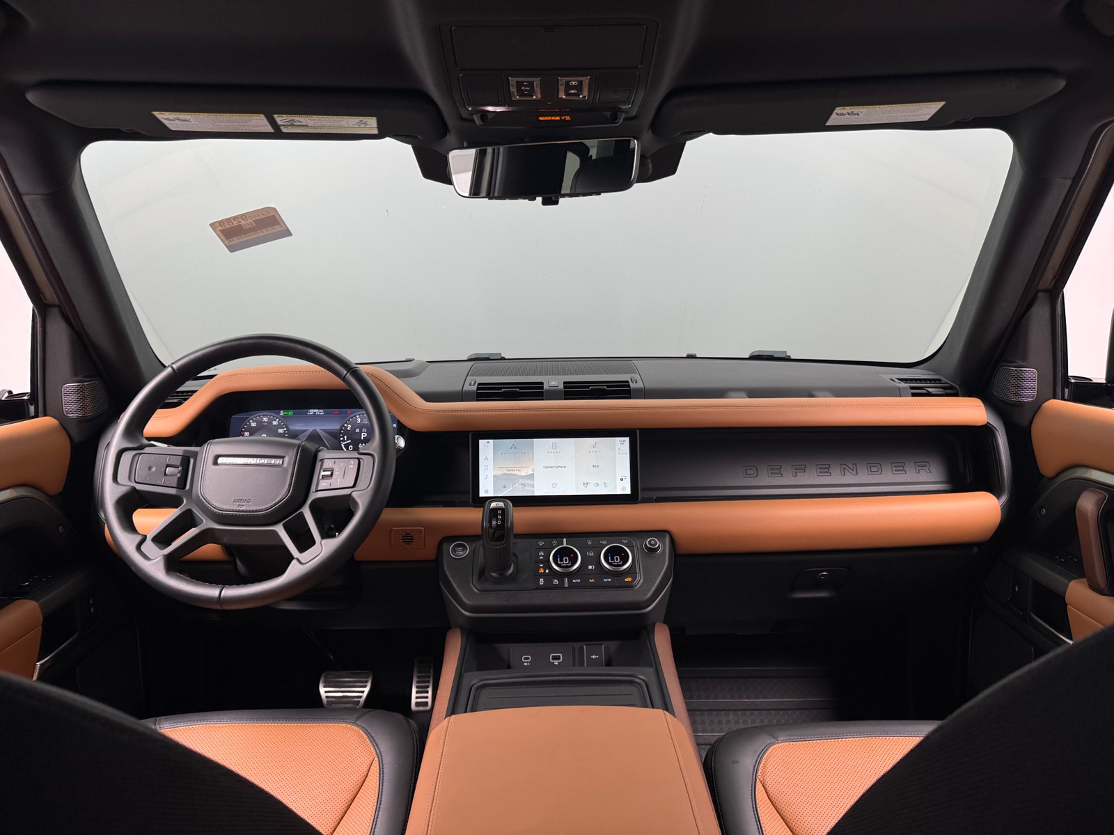 Thumbnail: 2021 Land Rover Defender - 2