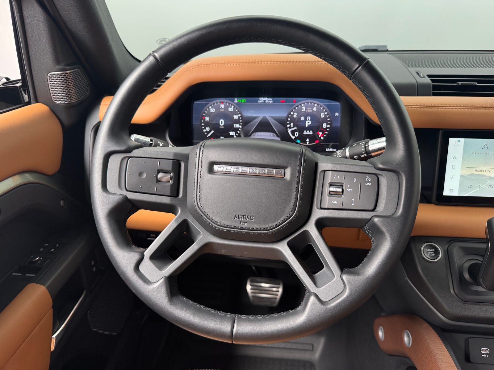 Thumbnail: 2021 Land Rover Defender - 4