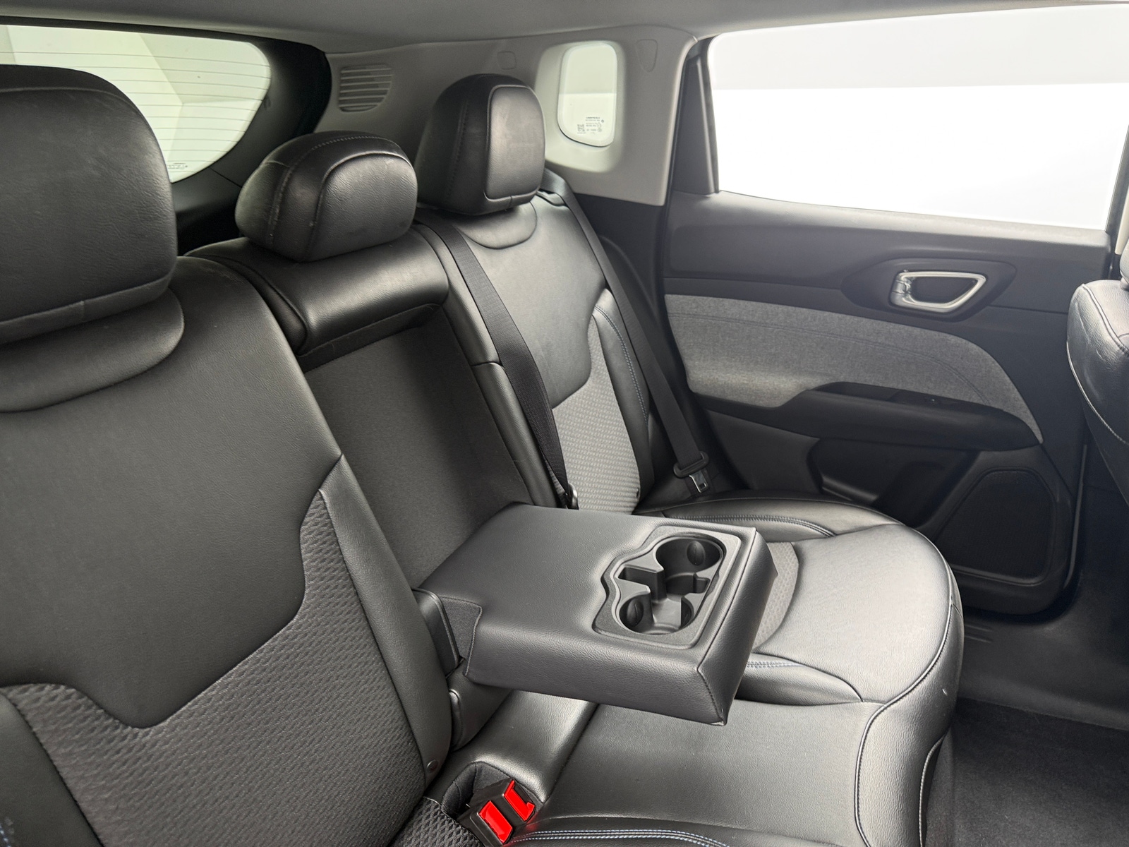 Thumbnail: 2022 Jeep Compass - 6