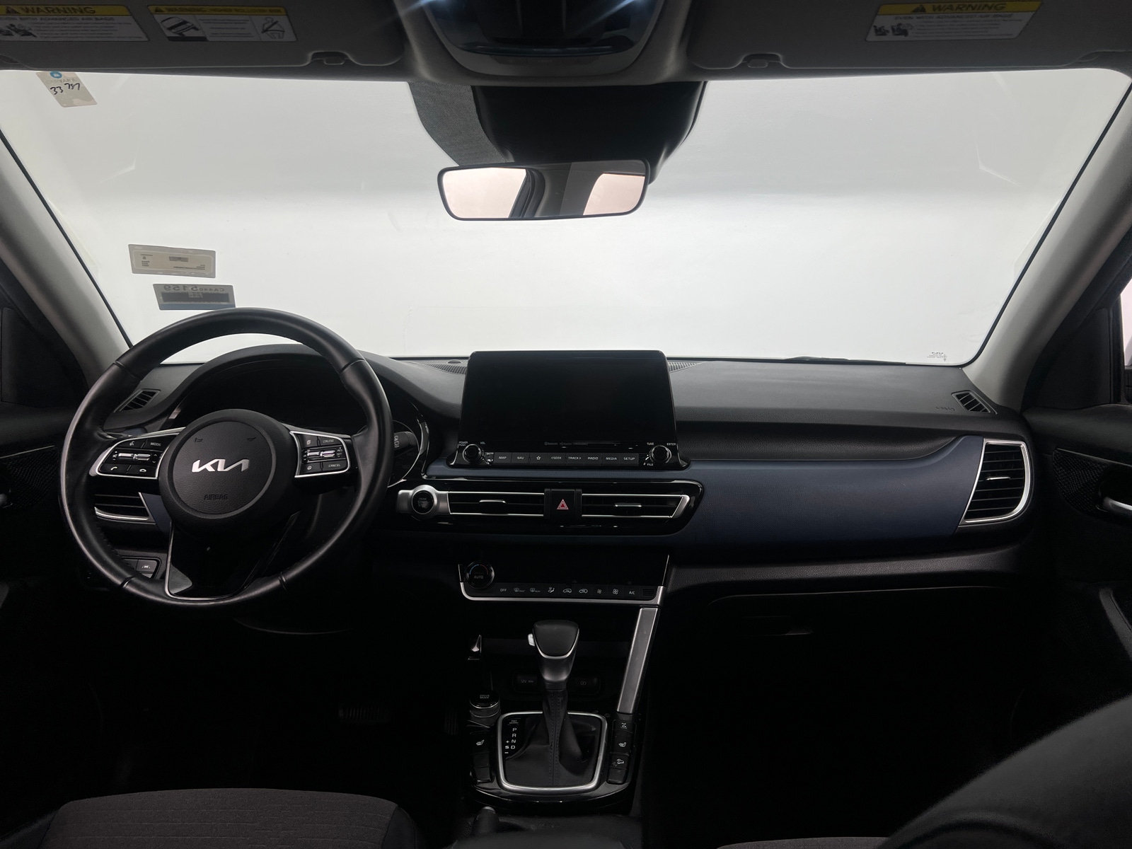 Thumbnail: 2022 Kia Seltos - 3