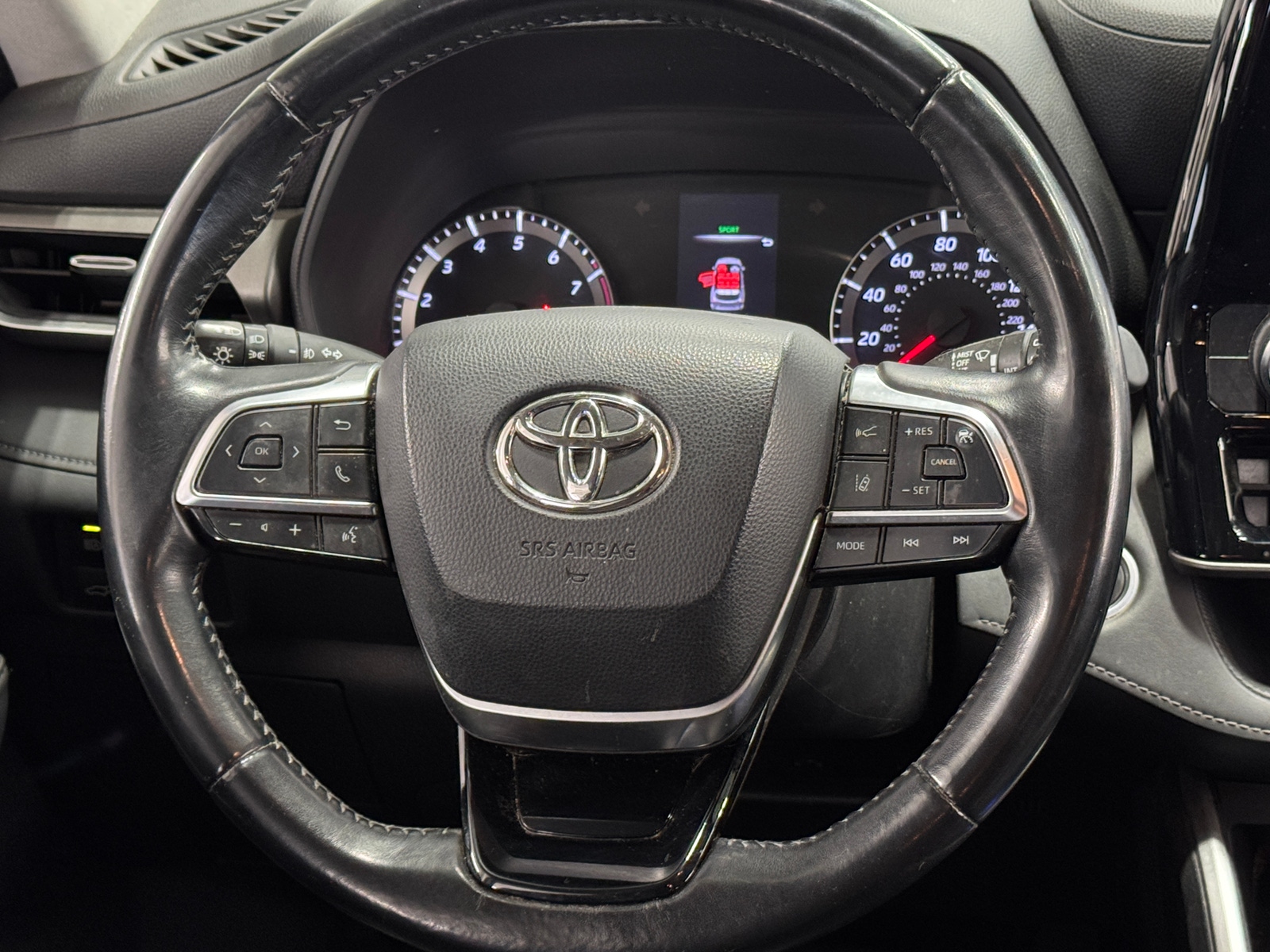 Thumbnail: 2020 Toyota Highlander - 5