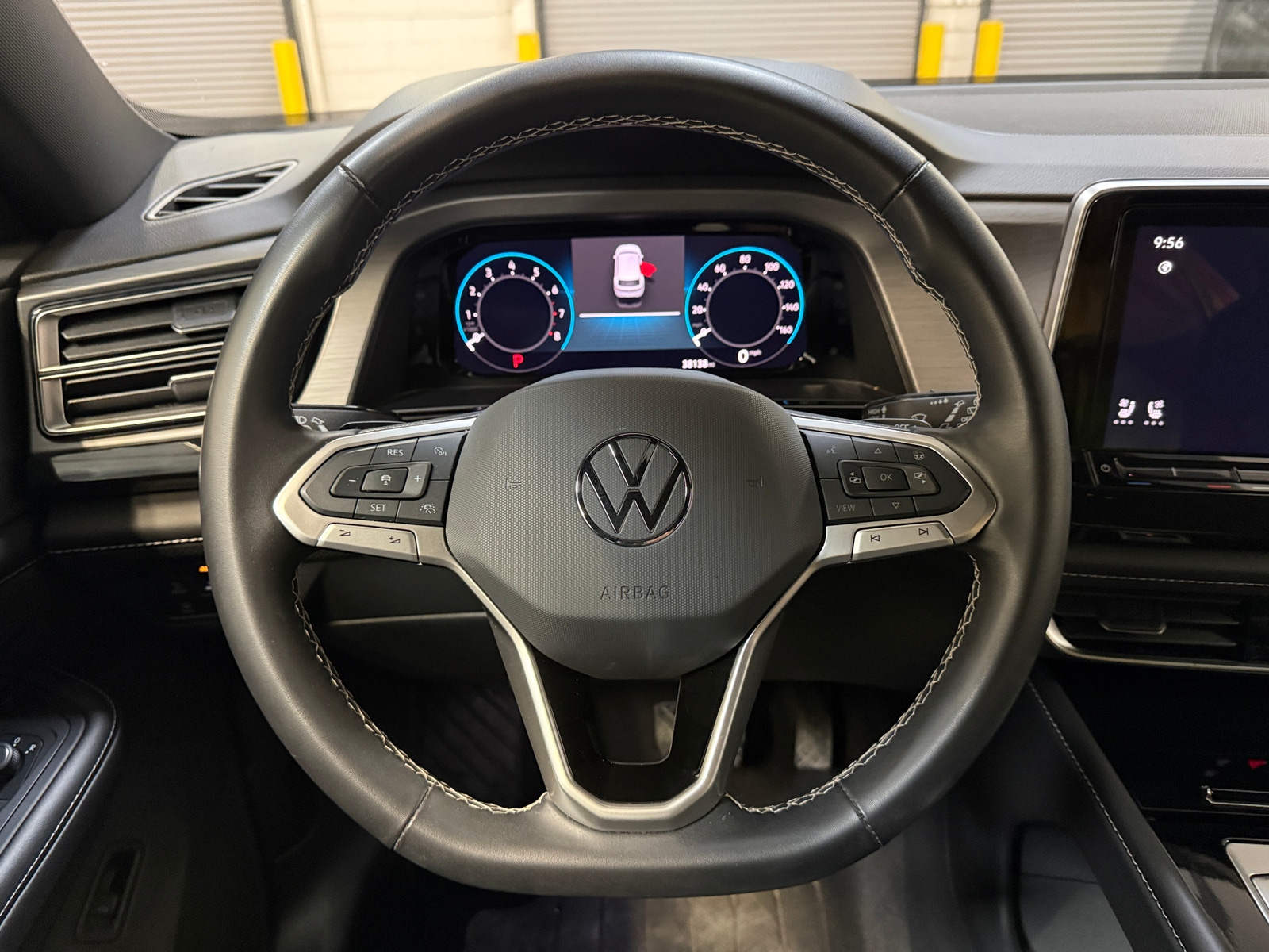Thumbnail: 2025 Volkswagen Atlas - 4