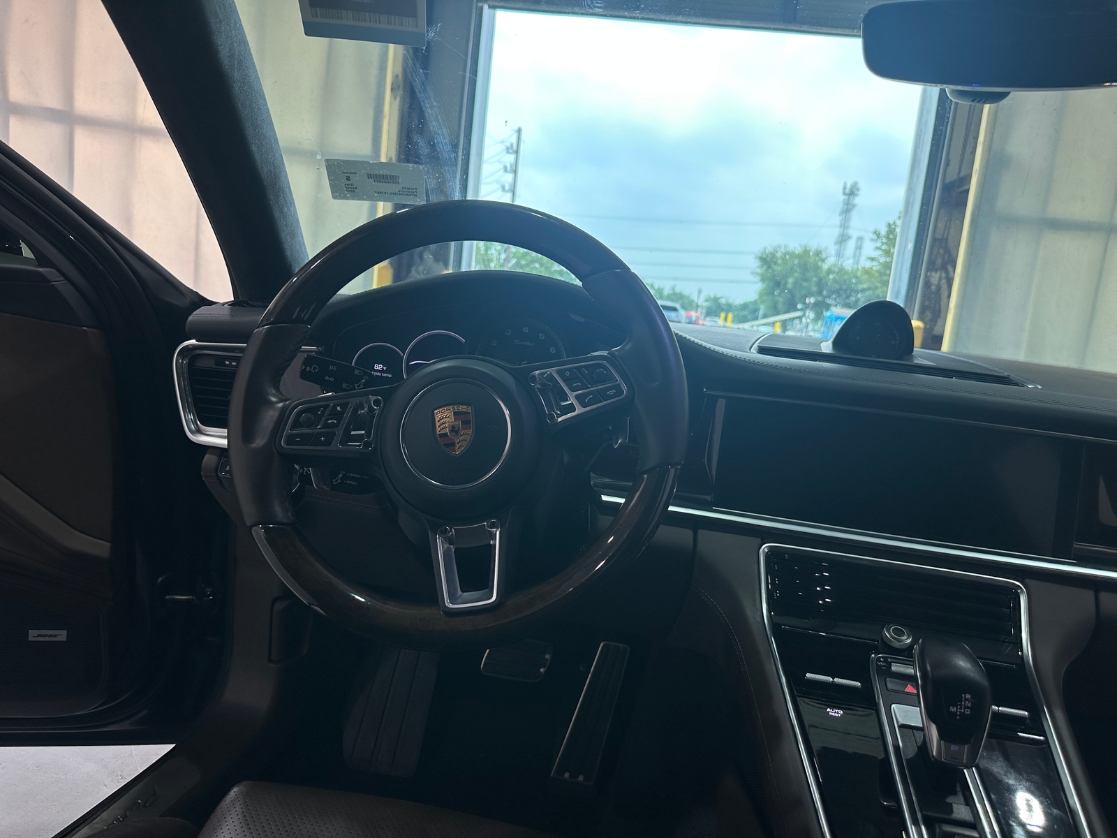 Thumbnail: 2017 Porsche Panamera - 4