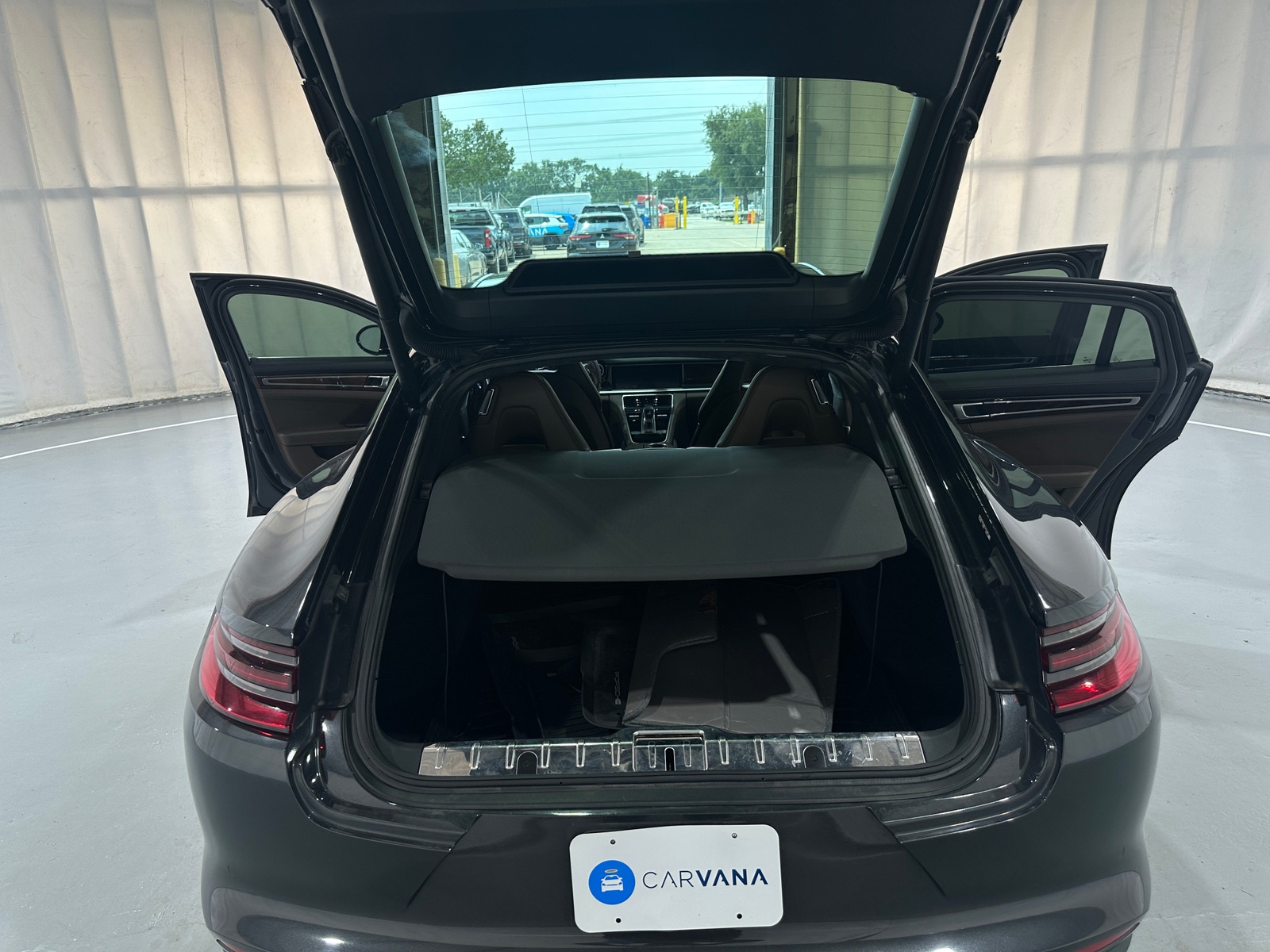 Thumbnail: 2017 Porsche Panamera - 6